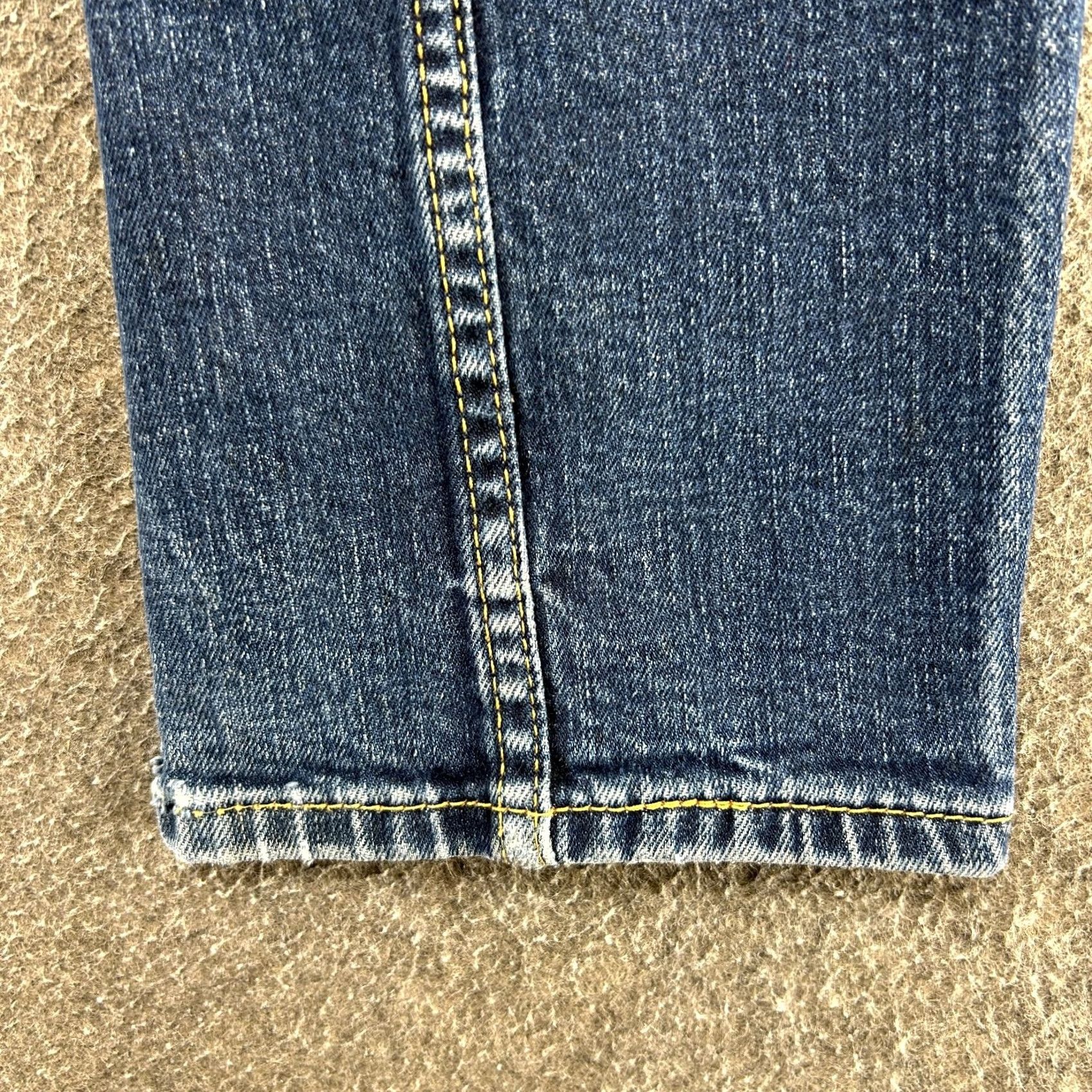 Levi's VINTAGE Levis 511 Jeans Mens 32x32 30x30 Blue Skinny Leg Slim Fit Dark Wash Distressed Size US 32 / EU 48 - 6 Thumbnail
