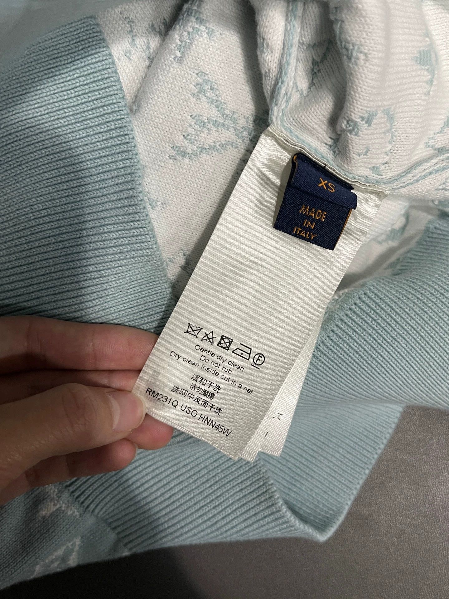 Louis Vuitton lv wool gradient hoodie xs Size US XS / EU 42 / 0 - 6 Thumbnail