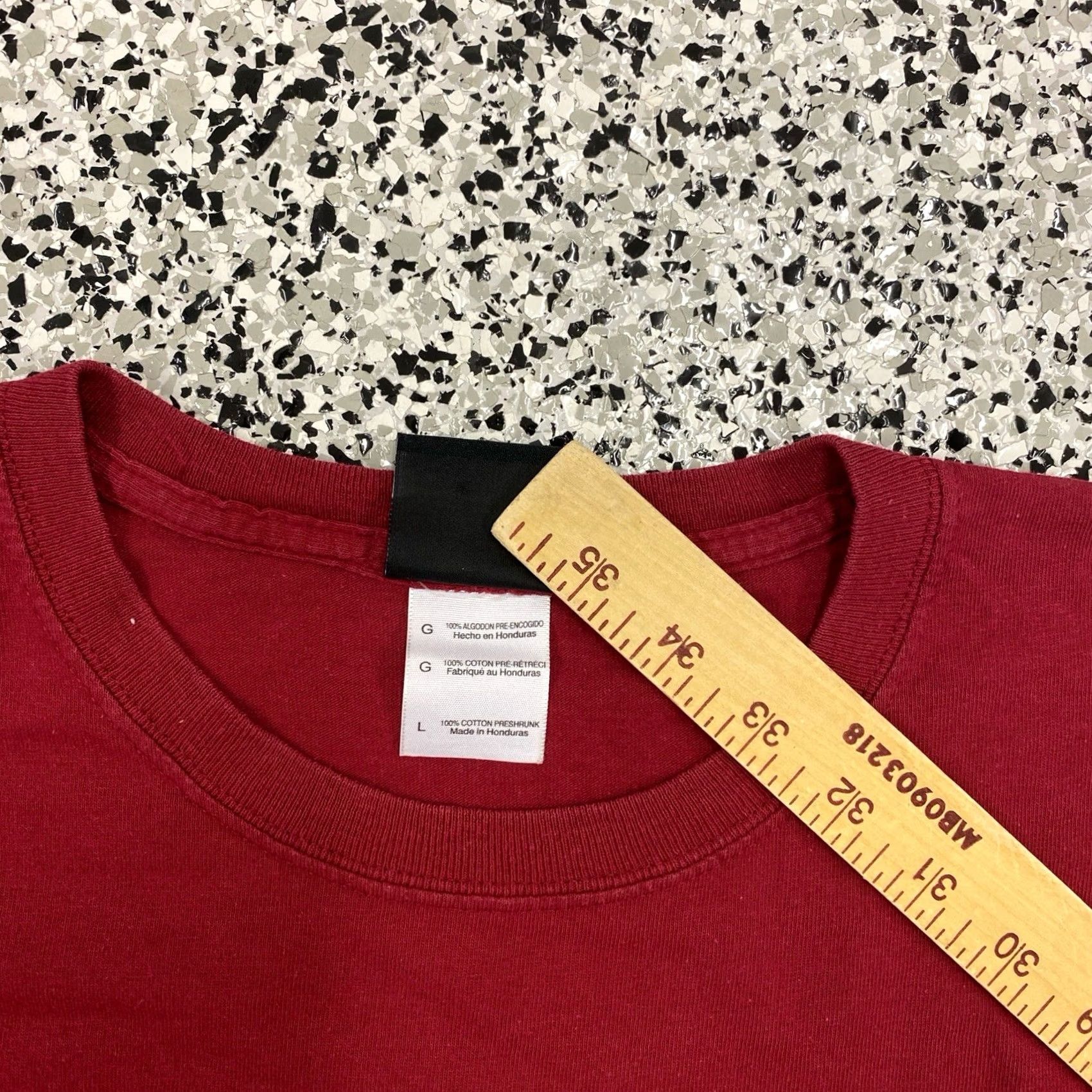 NFL VINTAGE NFL San Francisco 49ers Football Helmet T Shirt Large Red Cotton Mens Short Sleeve Crew Neck Logo Print 2000s Art California USA Stadium Size US L / EU 52-54 / 3 - 5 Thumbnail