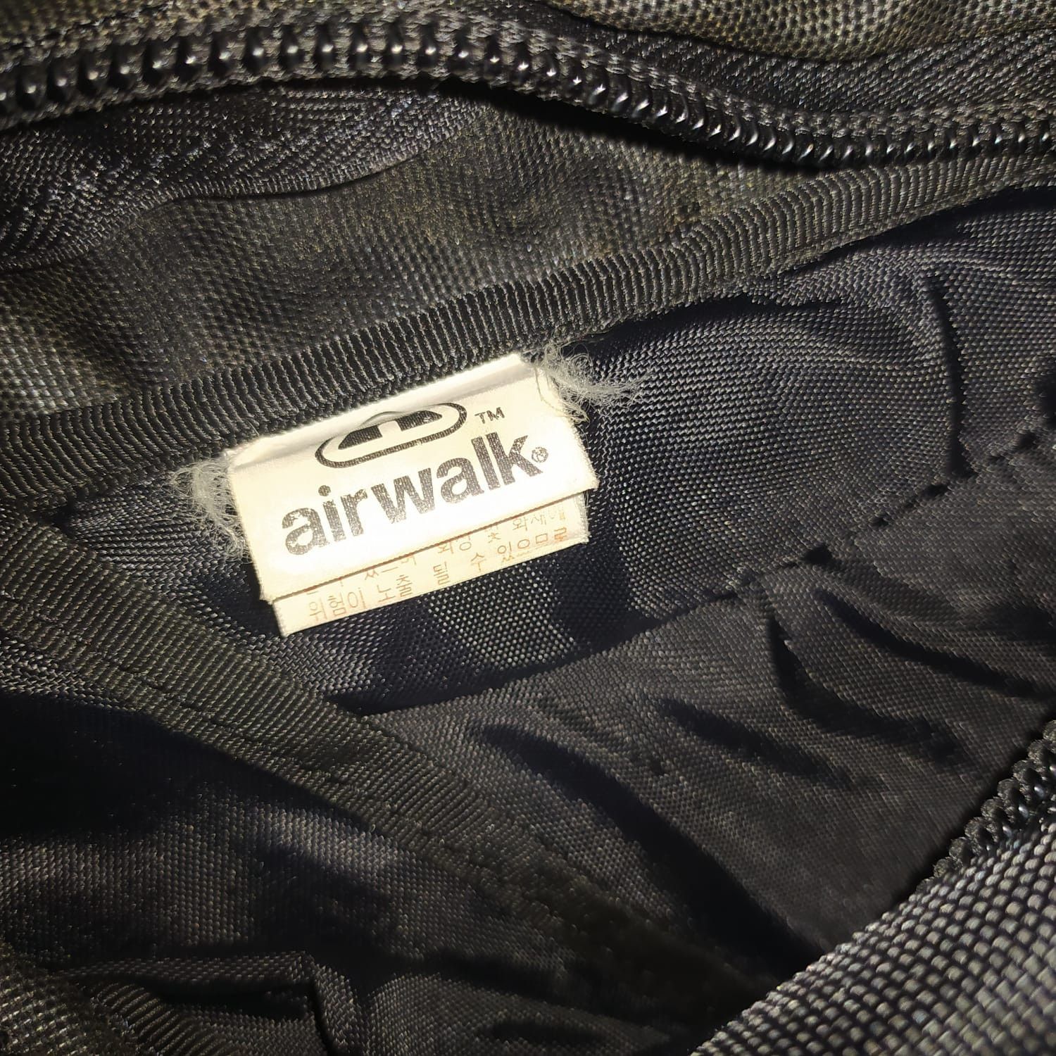 Airwalk ❌Airwalk Y2K Tactical Crossbody Size ONE SIZE - 4 Thumbnail