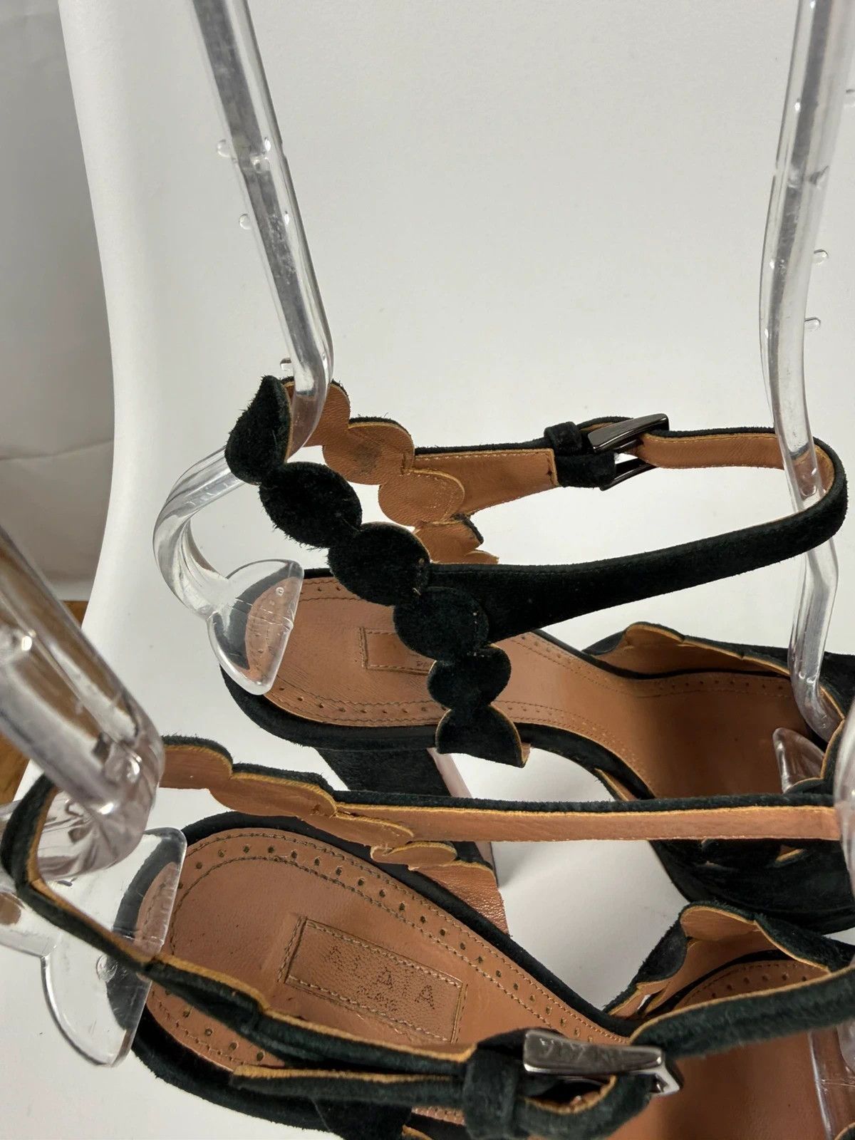 Alaia Alaia Suede Sandals size 37 Size US 7 / IT 37 - 10 Thumbnail