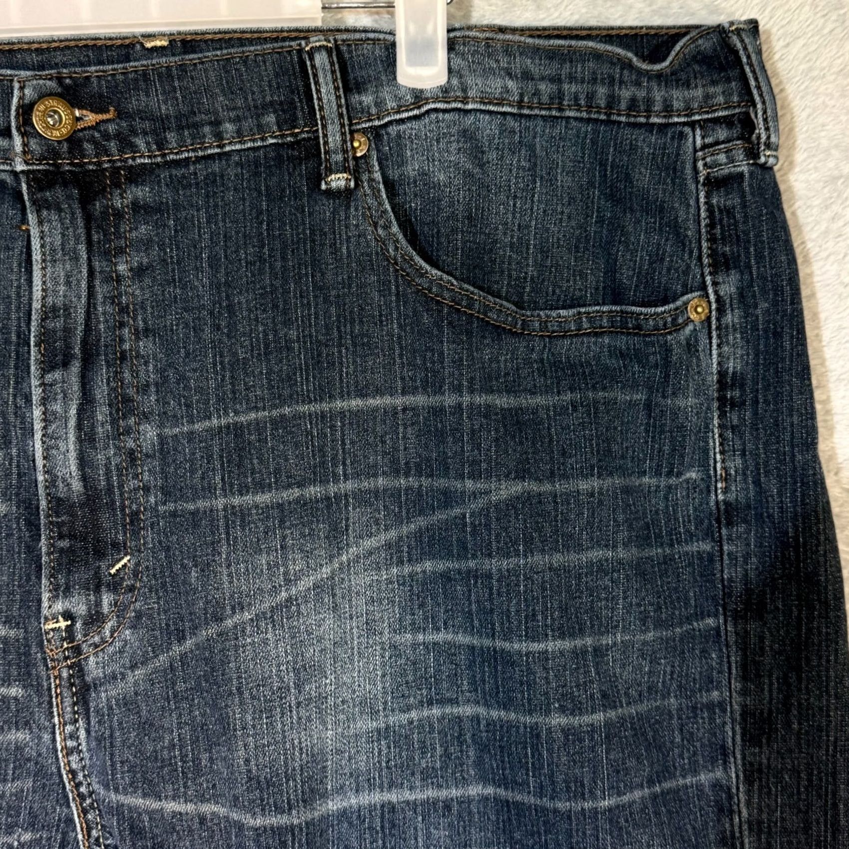 Levi's Levi’s 559 Mens Jeans 42 x 30 Blue Denim High Rise Straight Leg 100% Cotton Size US 42 / EU 58 - 4 Thumbnail