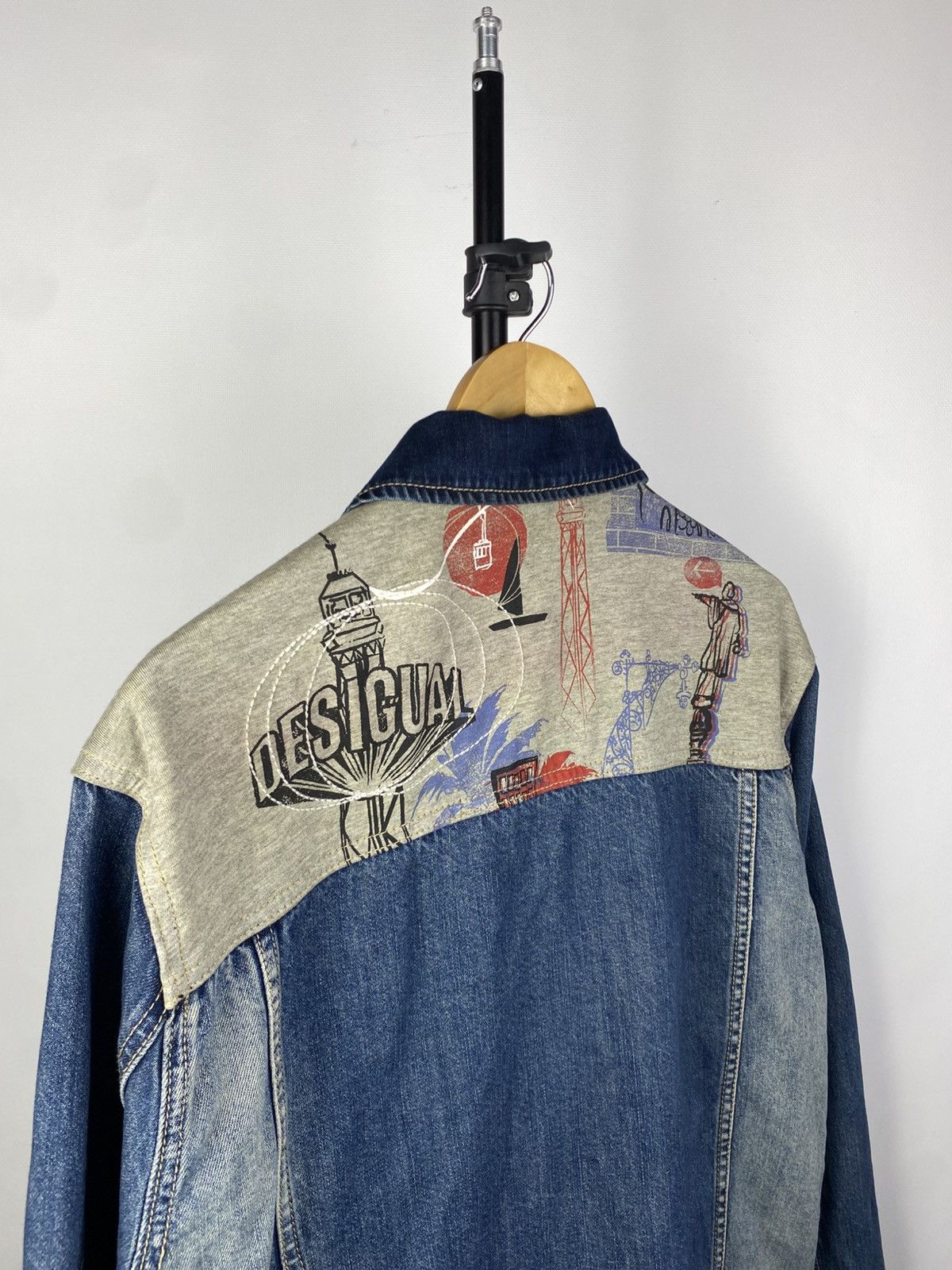 Desigual × Japanese Brand Vintage 90s Desigual patchwork denim faded jacket Size XXL / US 16-18 / IT 52-54 - 6 Thumbnail