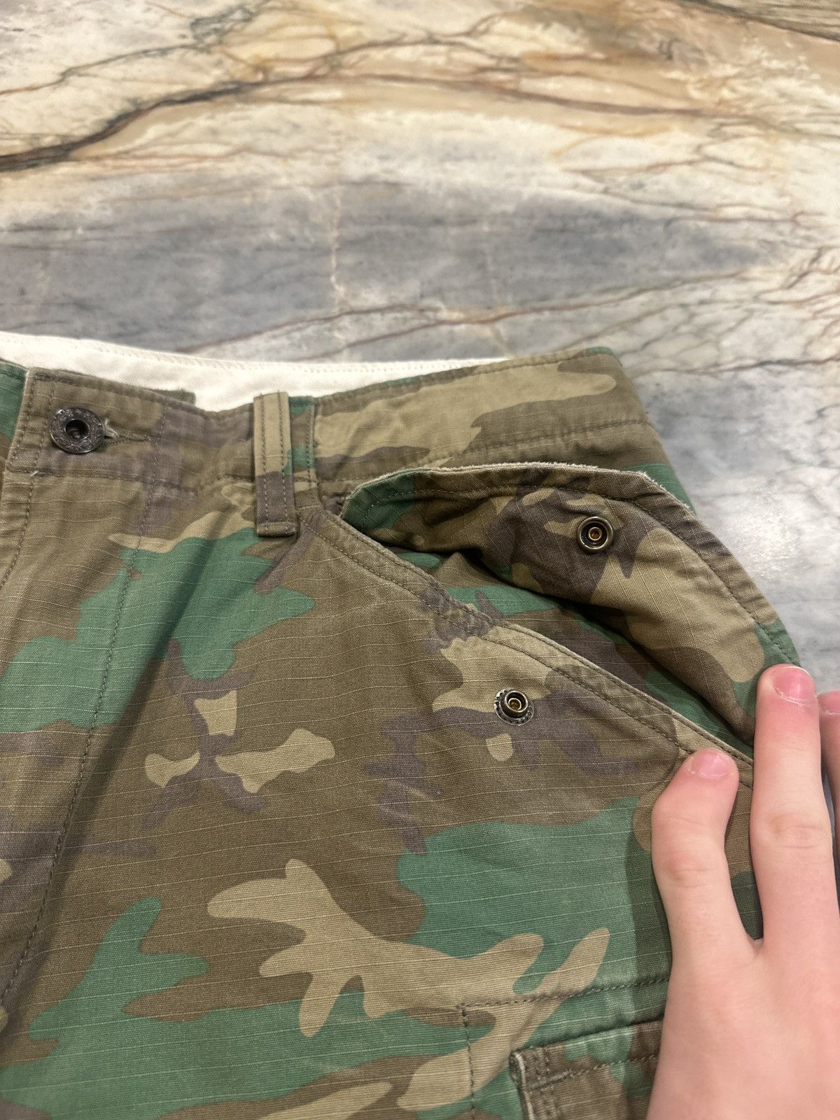 Polo Ralph Lauren Polo Ralph Lauren Camo Shorts Size US 33 - 4 Thumbnail