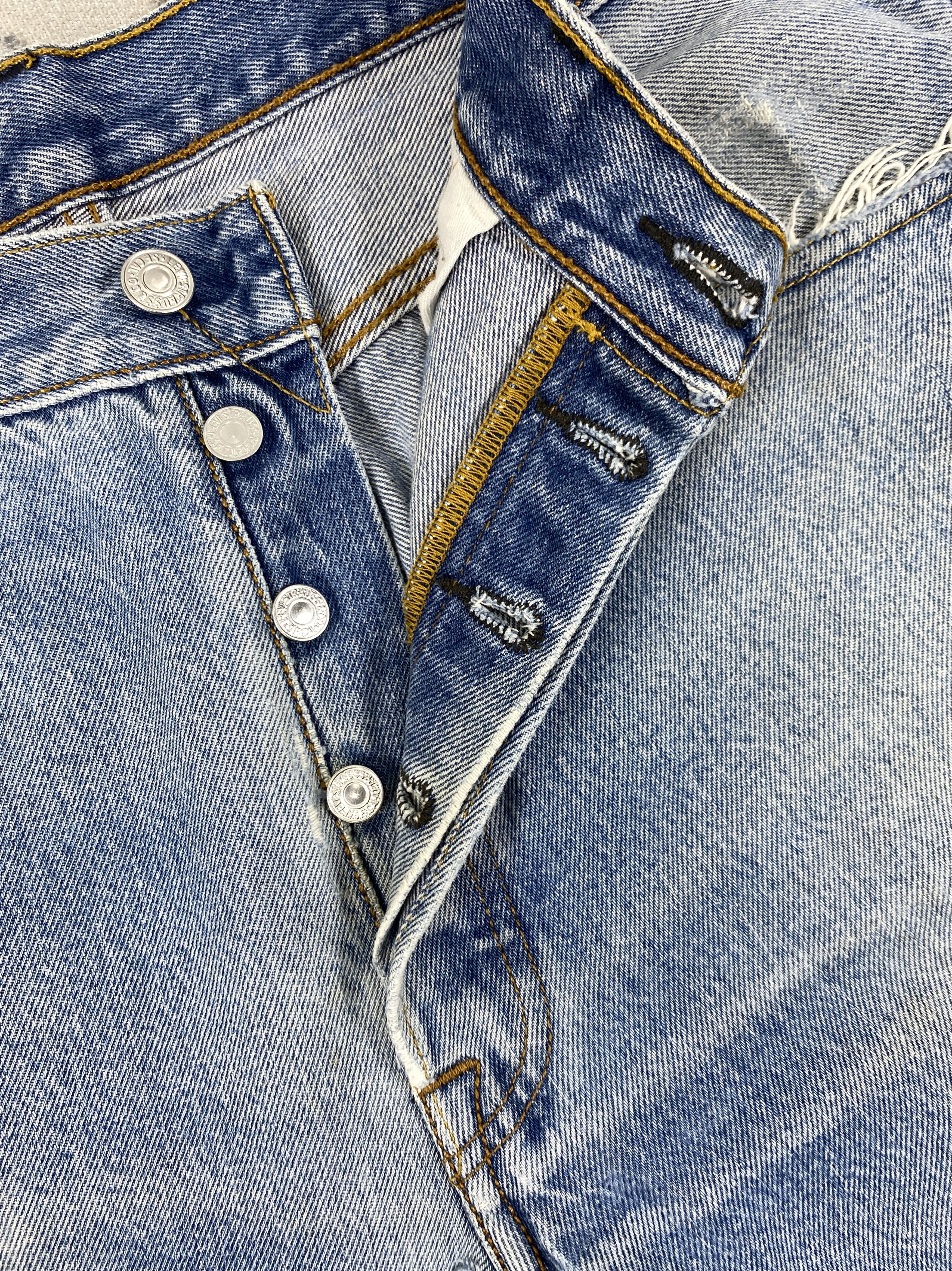 Levi's Vintage Clothing Light Wash Vintage Levi's 501 Jeans 32x33 Denim -JN1599 Size US 32 / EU 48 - 5 Thumbnail