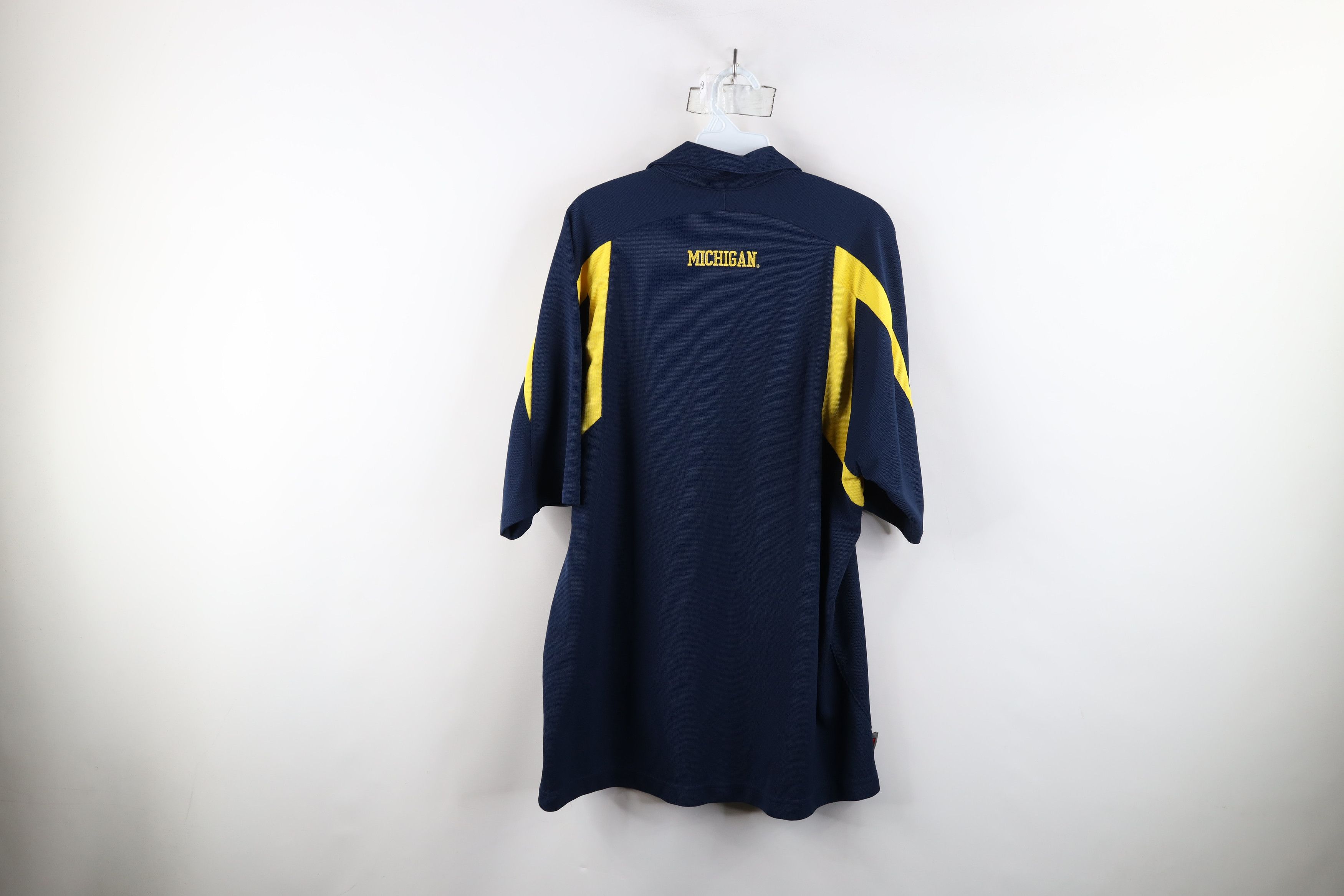 Nike Vintage Nike University of Michigan Football Collared Shirt Size US L / EU 52-54 / 3 - 14 Thumbnail