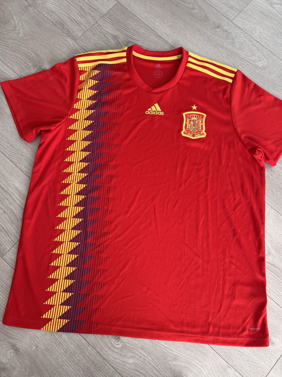 Vintage Adidas 2018 Spain Home Soccer Kit Jersey Size US XXL / EU 58 / 5 - 1 Thumbnail