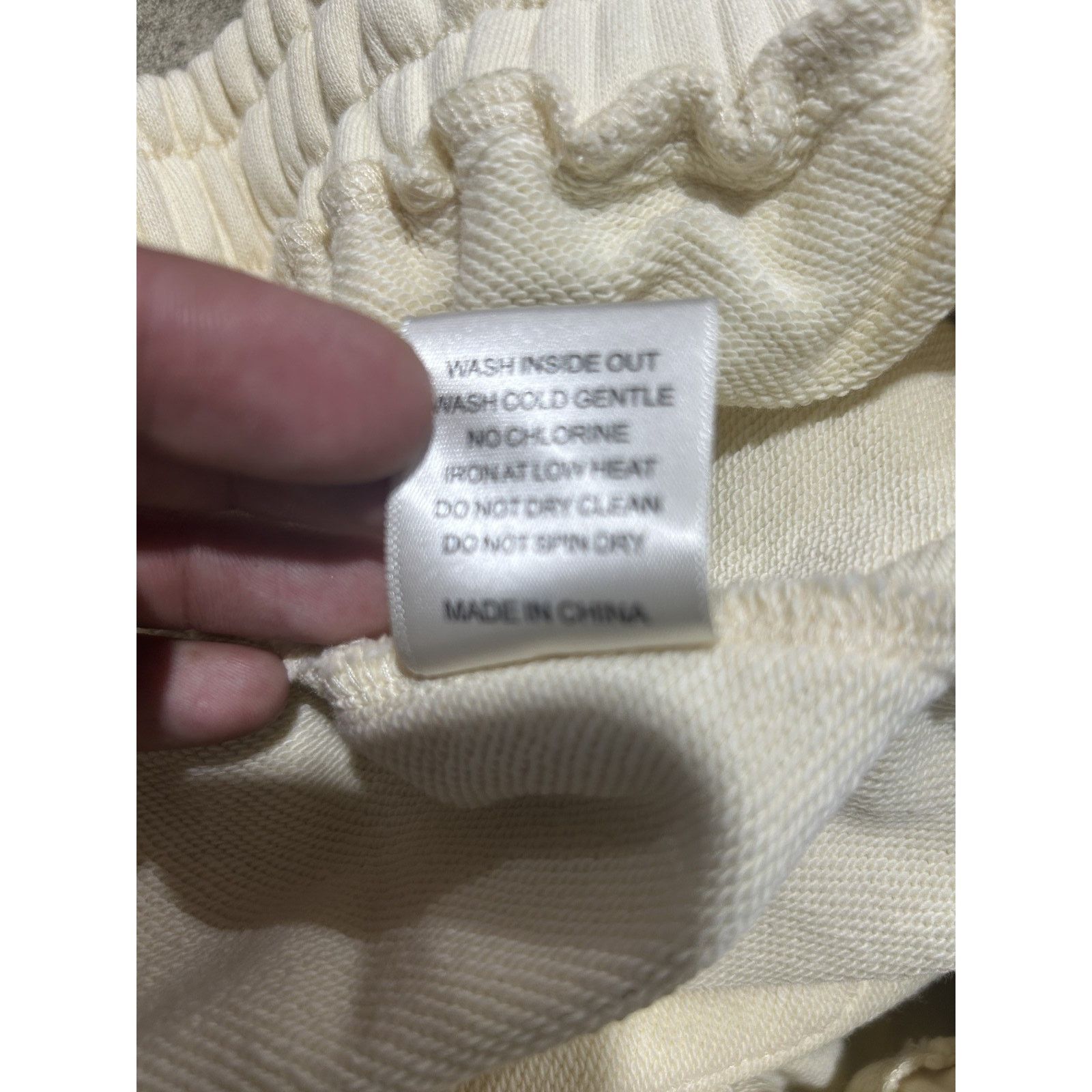Vale VALE FOREVER GUARDIAN SWEATS SIZE LARGE NEW Size US 34 / EU 50 - 4 Thumbnail