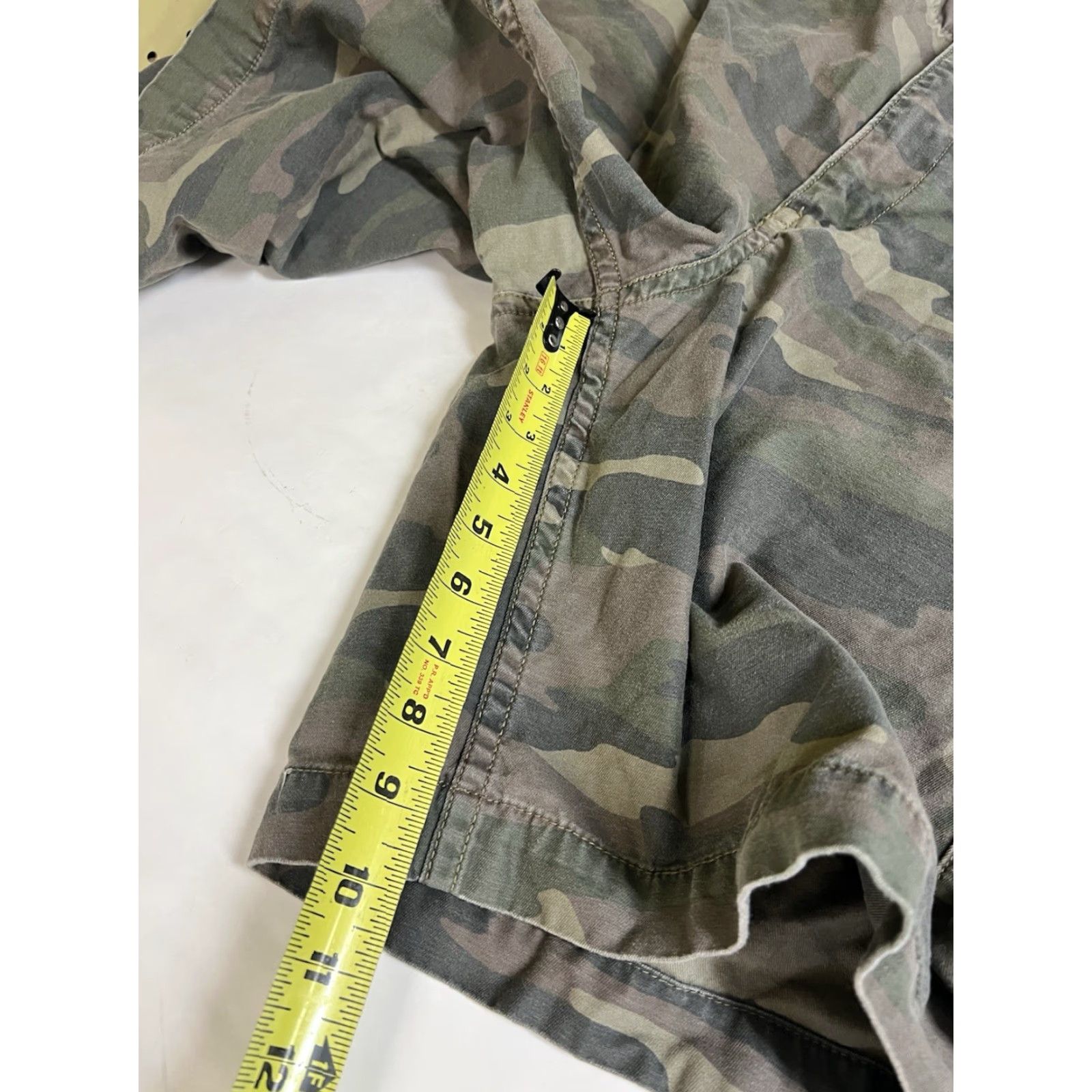 Faded Glory Faded Glory Cargo Shorts Mens 42 Green Camo Y2K Work Wear Baggy Skate Hike 42x10 Size US 42 / EU 58 - 7 Thumbnail