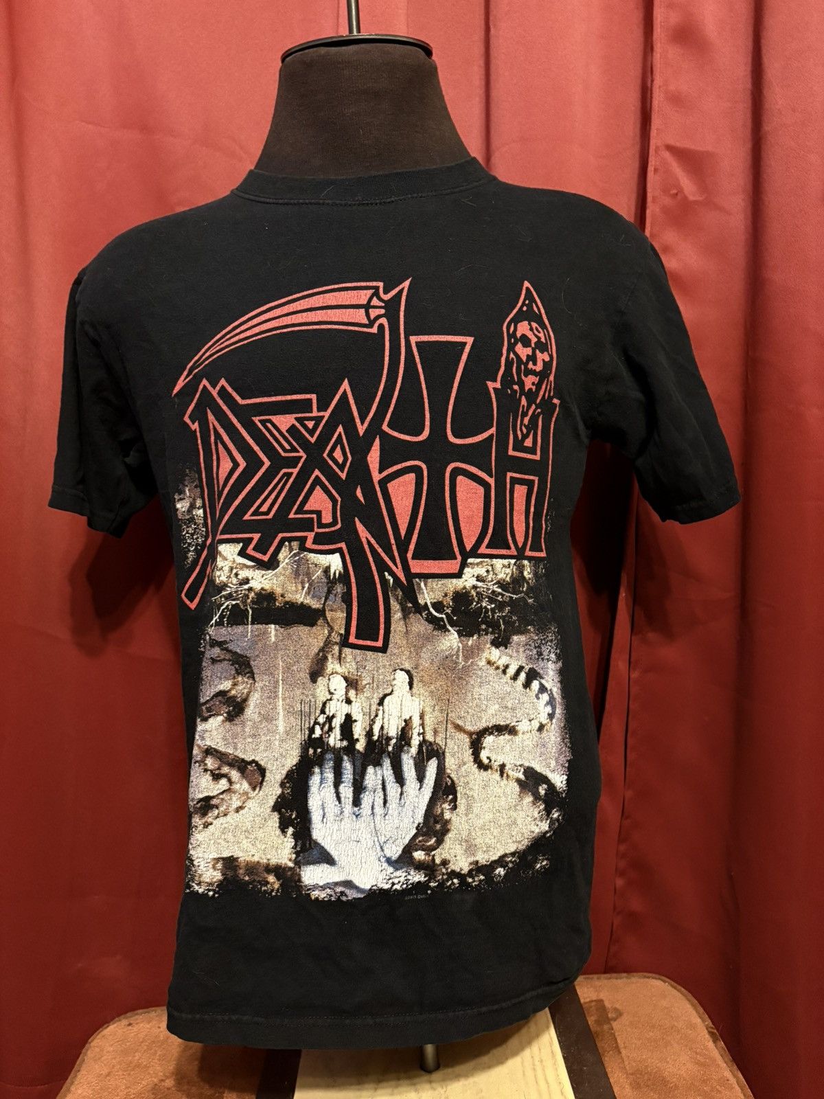 Band Tees Death Symolic Tshirt Y2K Metal Band Tee Grail Size US M / EU 48-50 / 2 - 1 Thumbnail