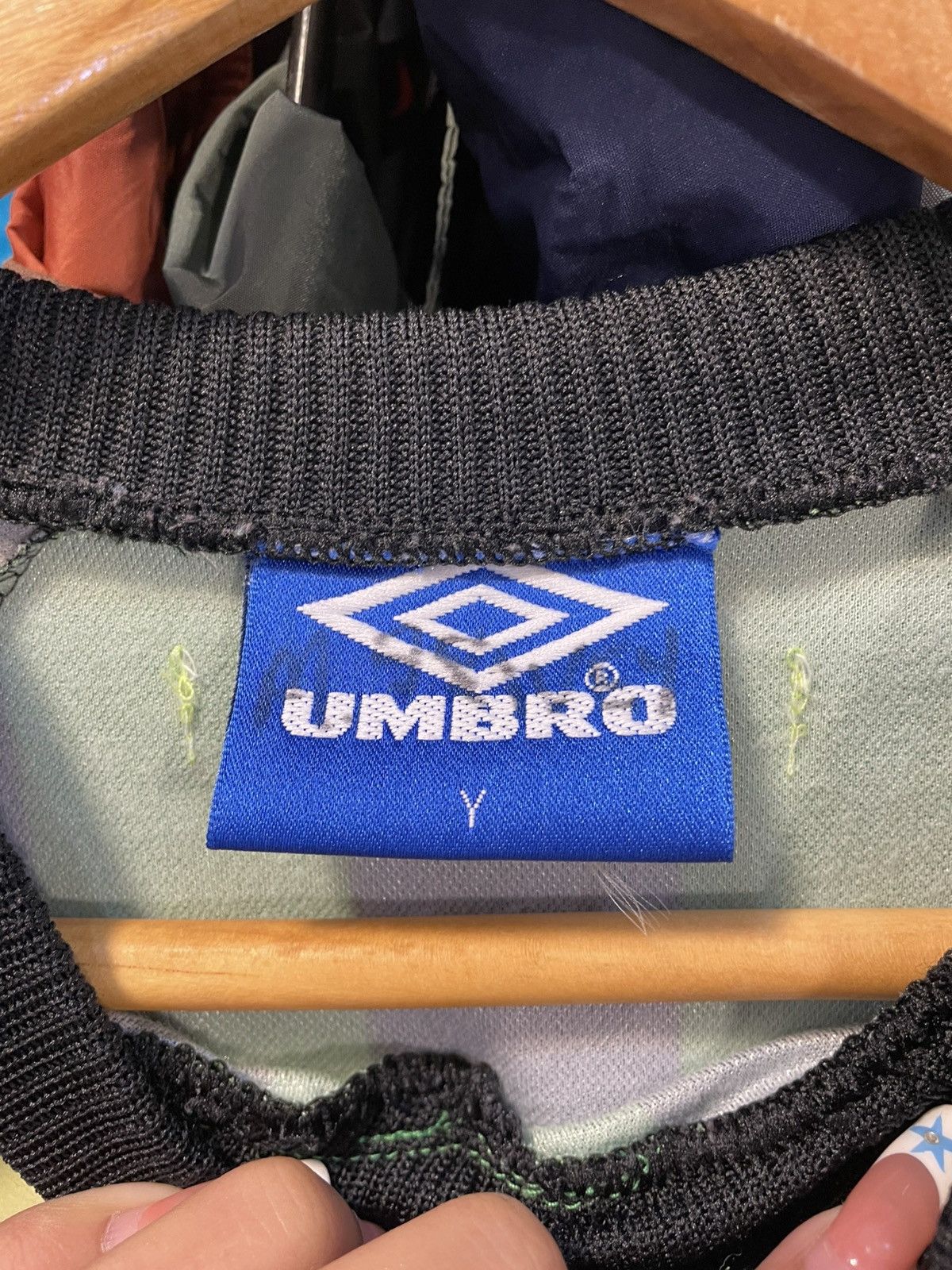 Umbro Vintage 1997-1999 Manchester United Goalkeeper Kit Size US M / EU 48-50 / 2 - 4 Thumbnail