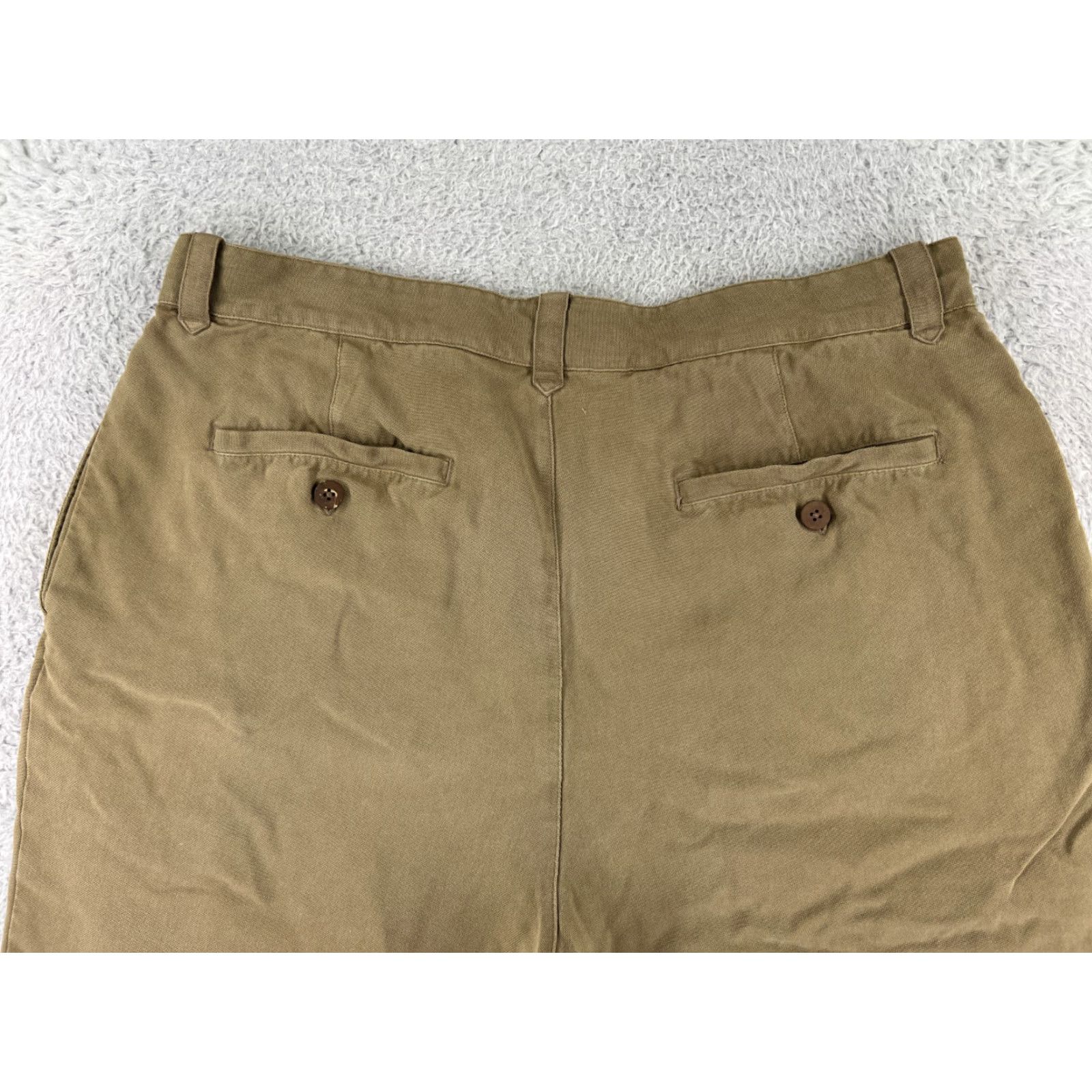 Tommy Bahama Tommy Bahama Shorts Mens 35 Brown Beige Pleated Silk Bermuda Casual Beach Resort Aloha Mens 35 Beige Silk Pleated Shorts Size US 35 - 4 Thumbnail