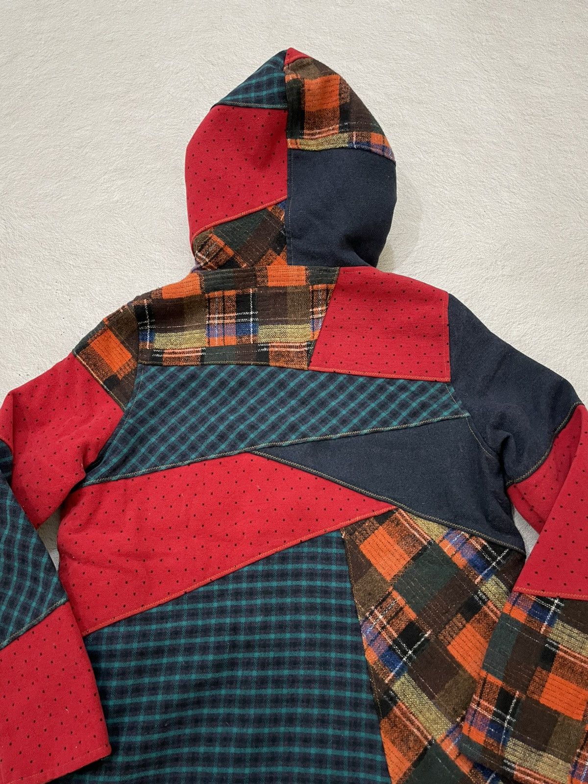 Japanese Brand 2000s Japanese Patchwork Hooded Sherpa Jacket Multi Plaid Size US M / EU 48-50 / 2 - 10 Thumbnail