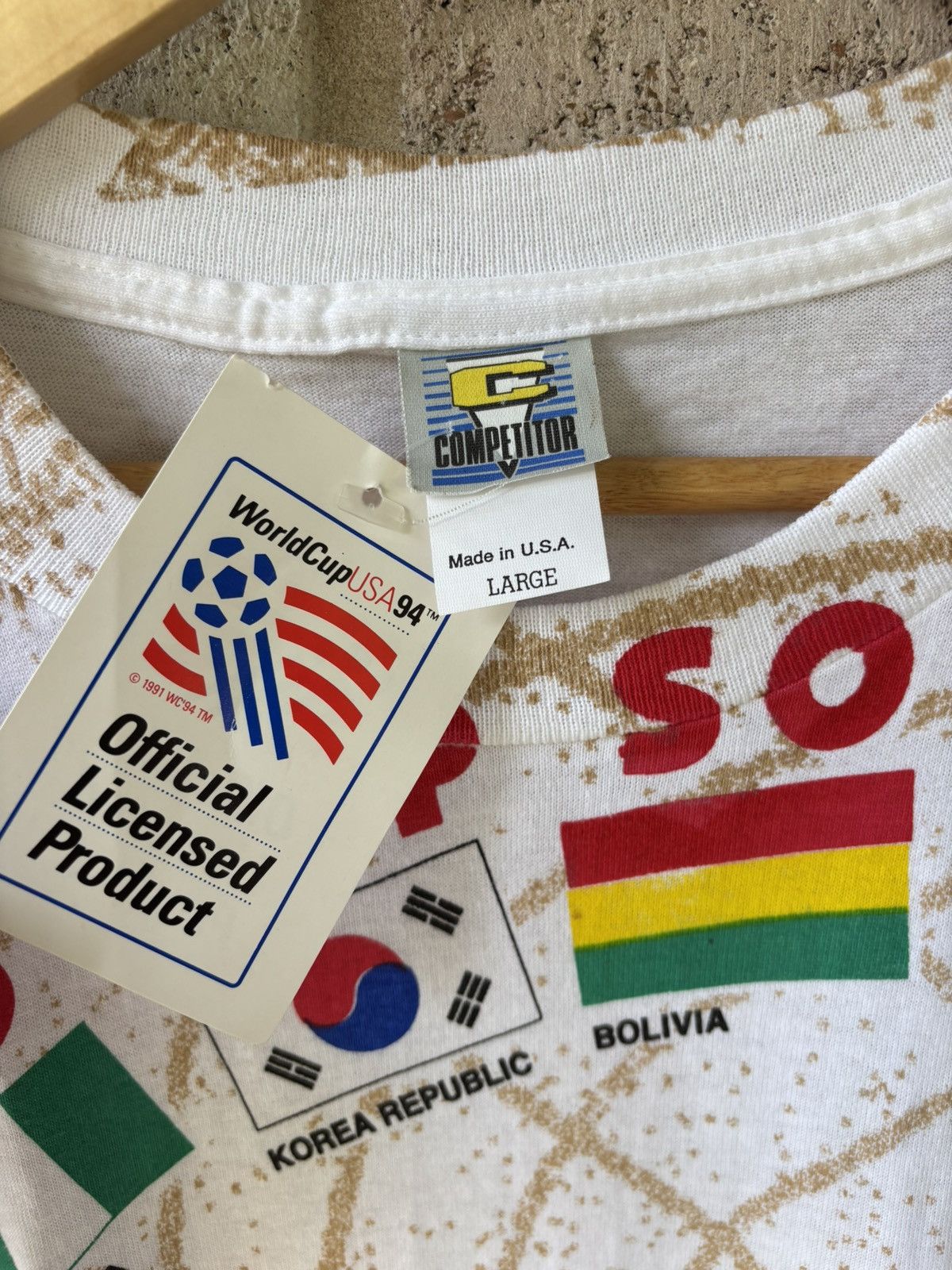 Vintage Vintage 1994 World Cup USA Aop Shirt Size US L / EU 52-54 / 3 - 3 Thumbnail