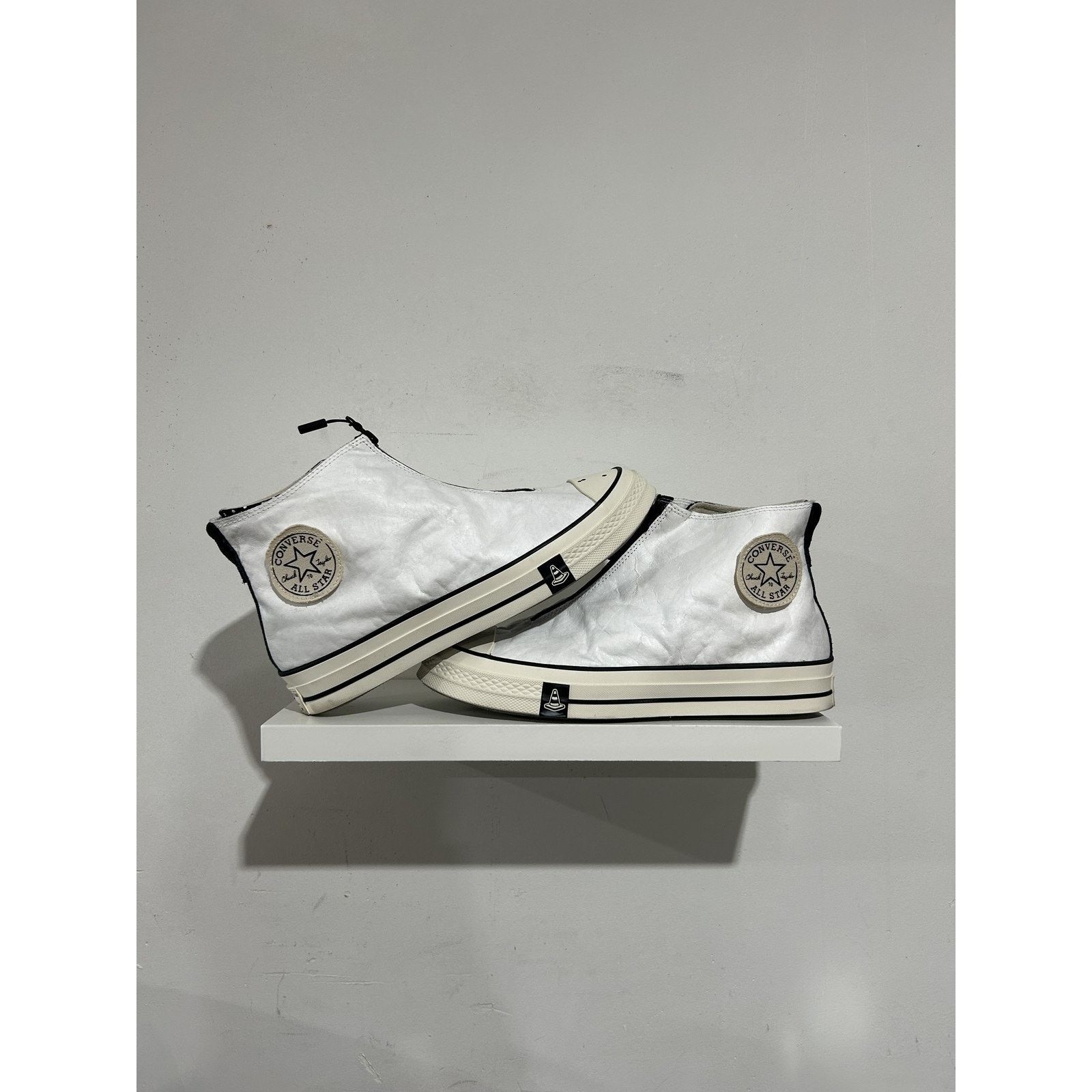 CONVERSE CHUCK TAYLOR VIDES WHITE SIZE PREOWNED