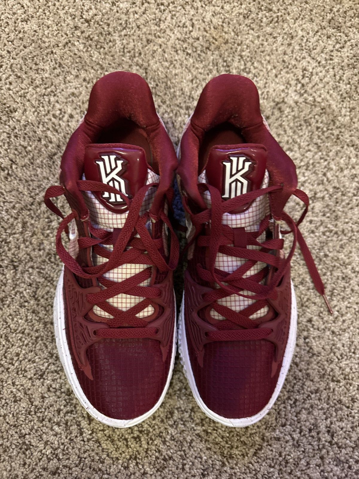 Nike Kyrie Low Maroon