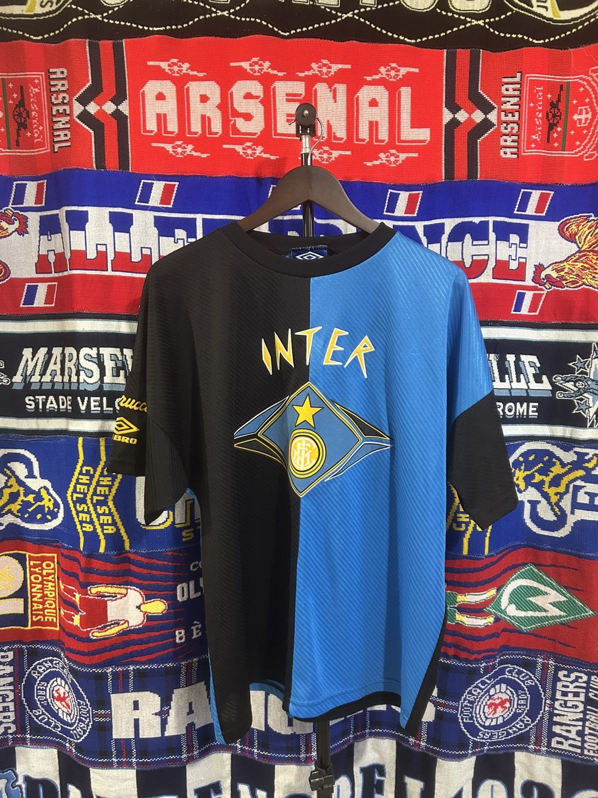 Umbro Rare Inter Training shirt 1992-1993 Size US L / EU 52-54 / 3 - 1 Thumbnail