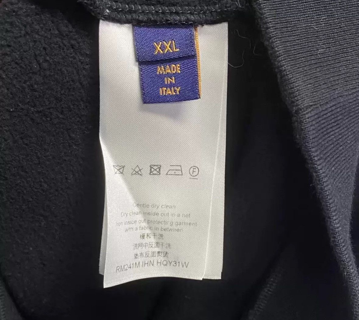 Louis Vuitton Louis Vuitton's latest black gradient full print logo hoodie Size US XXL / EU 58 / 5 - 4 Thumbnail