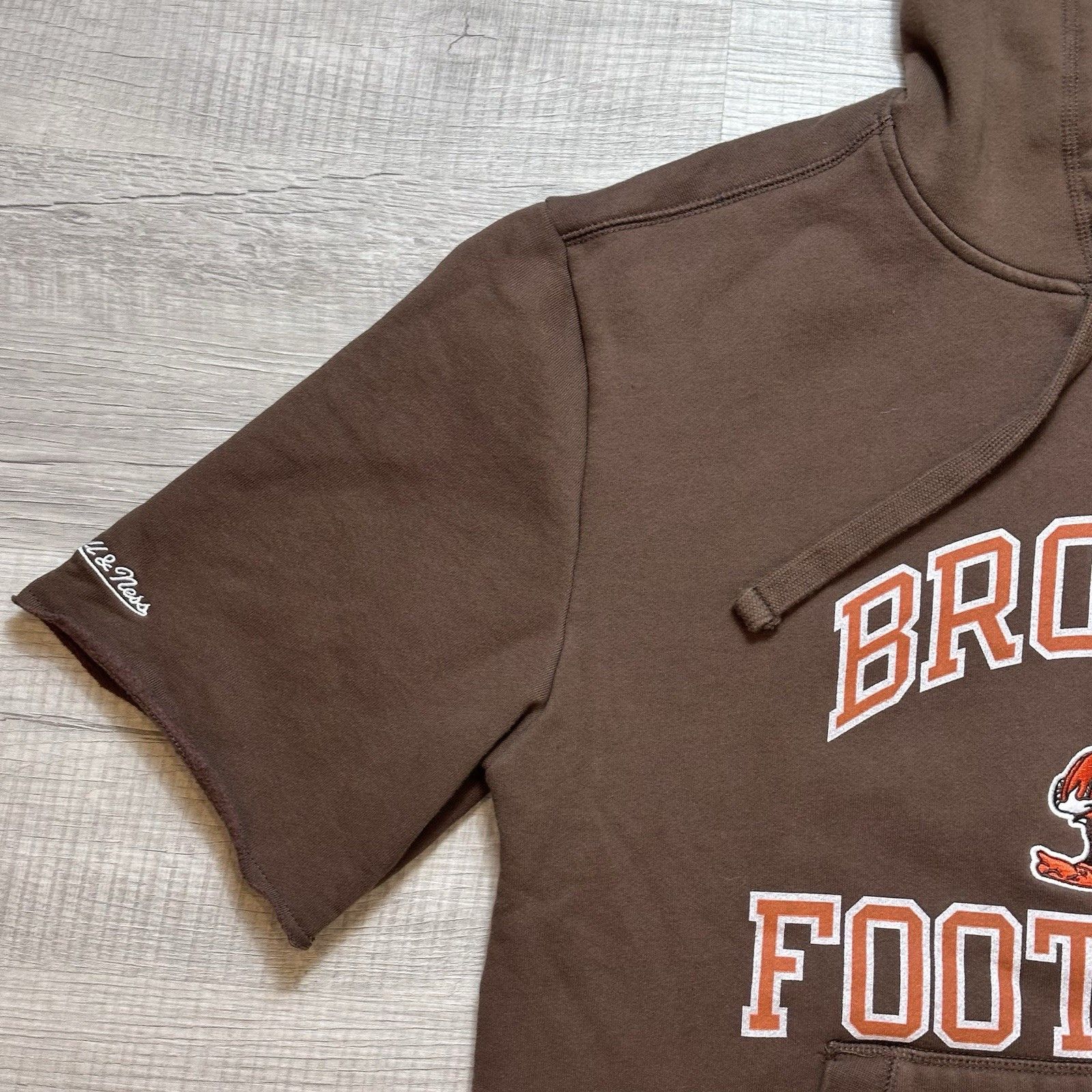 Mitchell & Ness Mitchell & Ness Cleveland Browns Men's Short Sleeve Hoodie Size US M / EU 48-50 / 2 - 6 Thumbnail