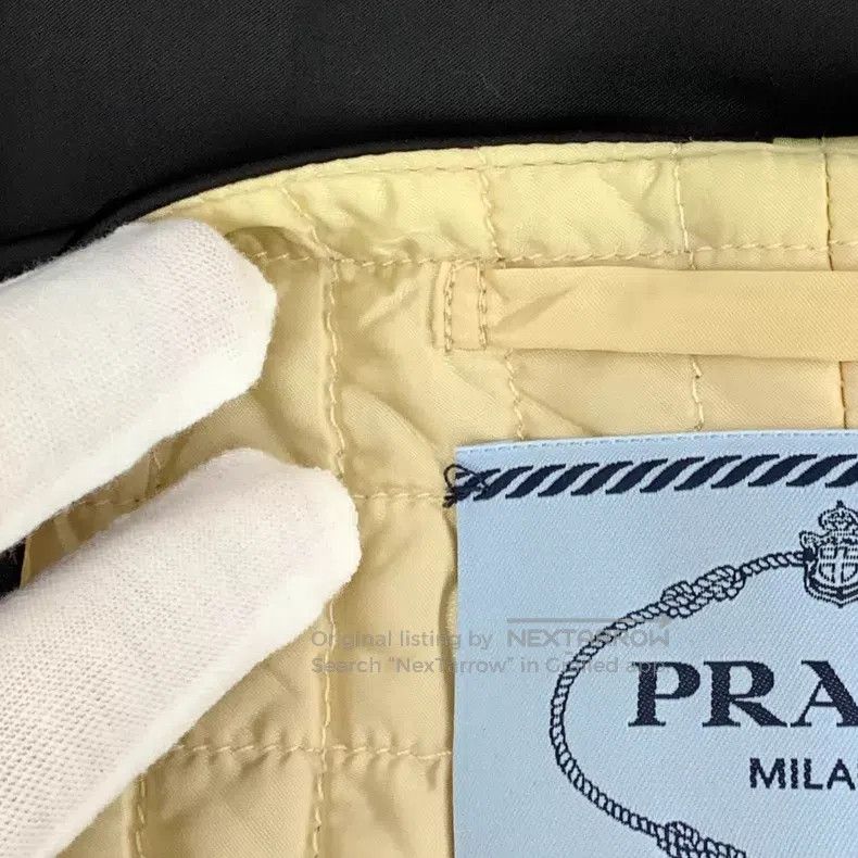 Prada Prada Black triangle calfskin round-neck long-sleeved jack Size XS / US 0-2 / IT 36-38 - 9 Thumbnail