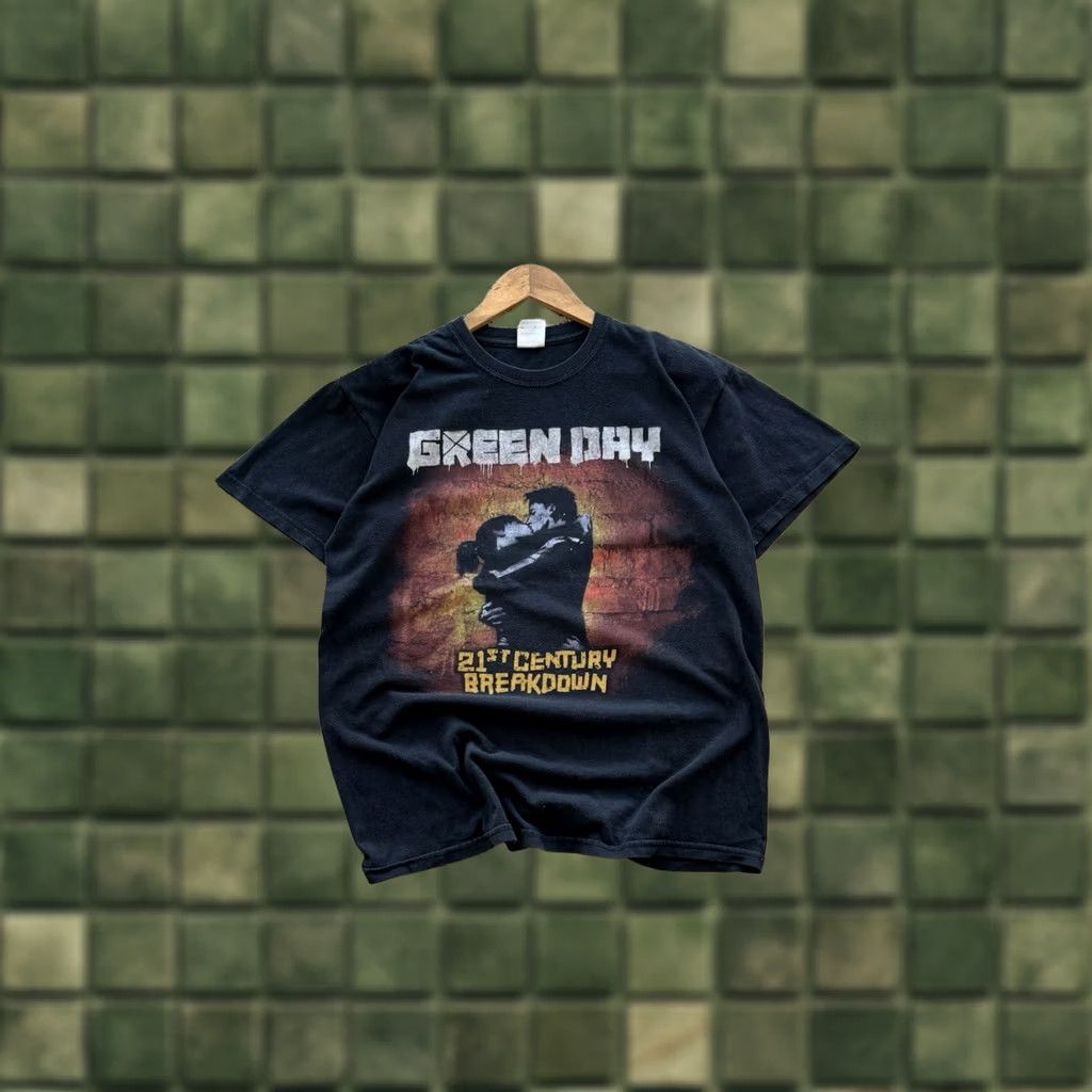Gildan VINTAGE Green Day 21st Century Breakdown T-Shirt Gildan Size M Men Short Sleeve Graphic Print Black Cotton Rock Band Tee 90s Size US M / EU 48-50 / 2 - 1 Thumbnail