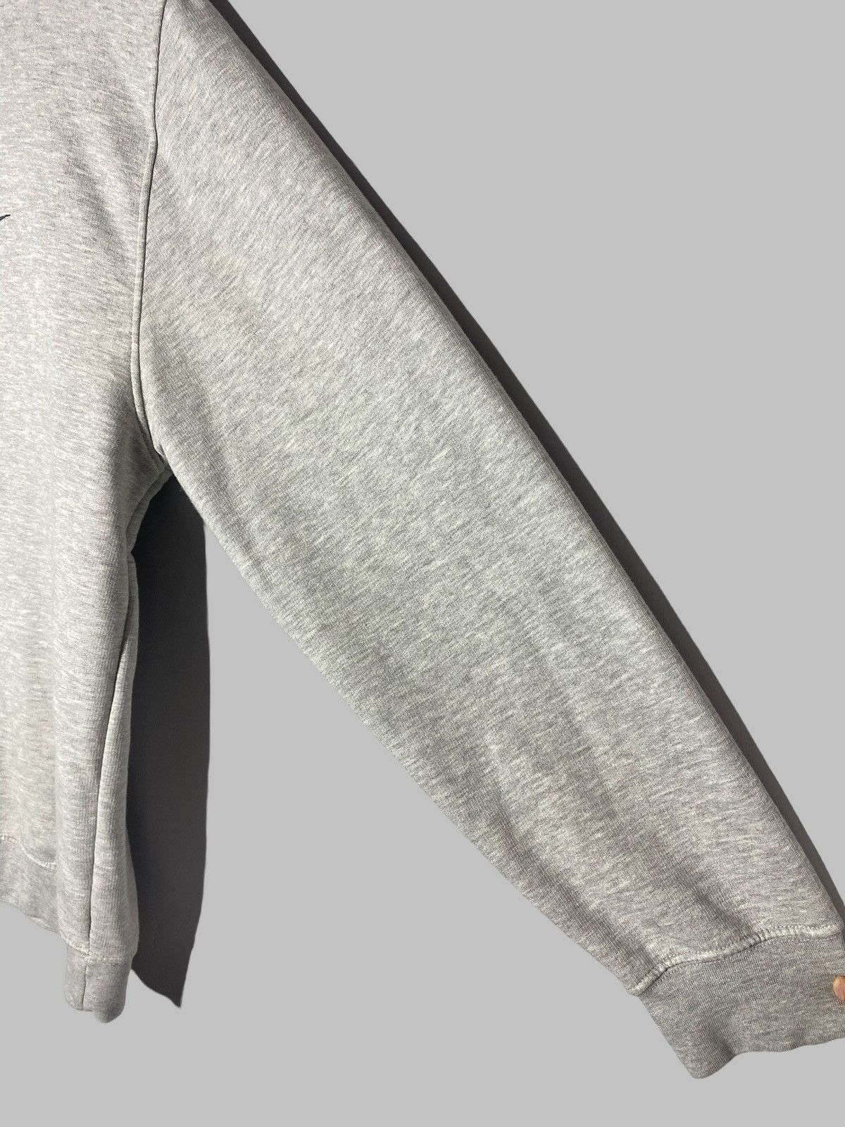 Nike 🔥 Y2K NIKE ESSENTIALS GRAY SWEATSHIRT MINIMAL VINTAGE VIBE Size US XL / EU 56 / 4 - 7 Thumbnail