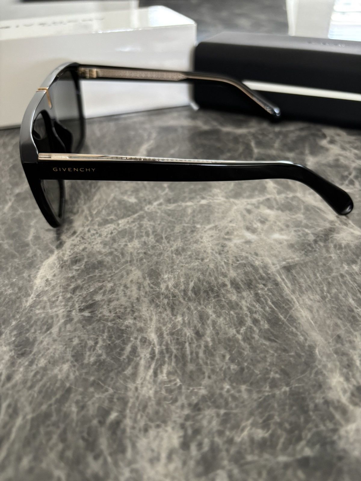 Givenchy Givenchy Sunglasses Size ONE SIZE - 8 Thumbnail