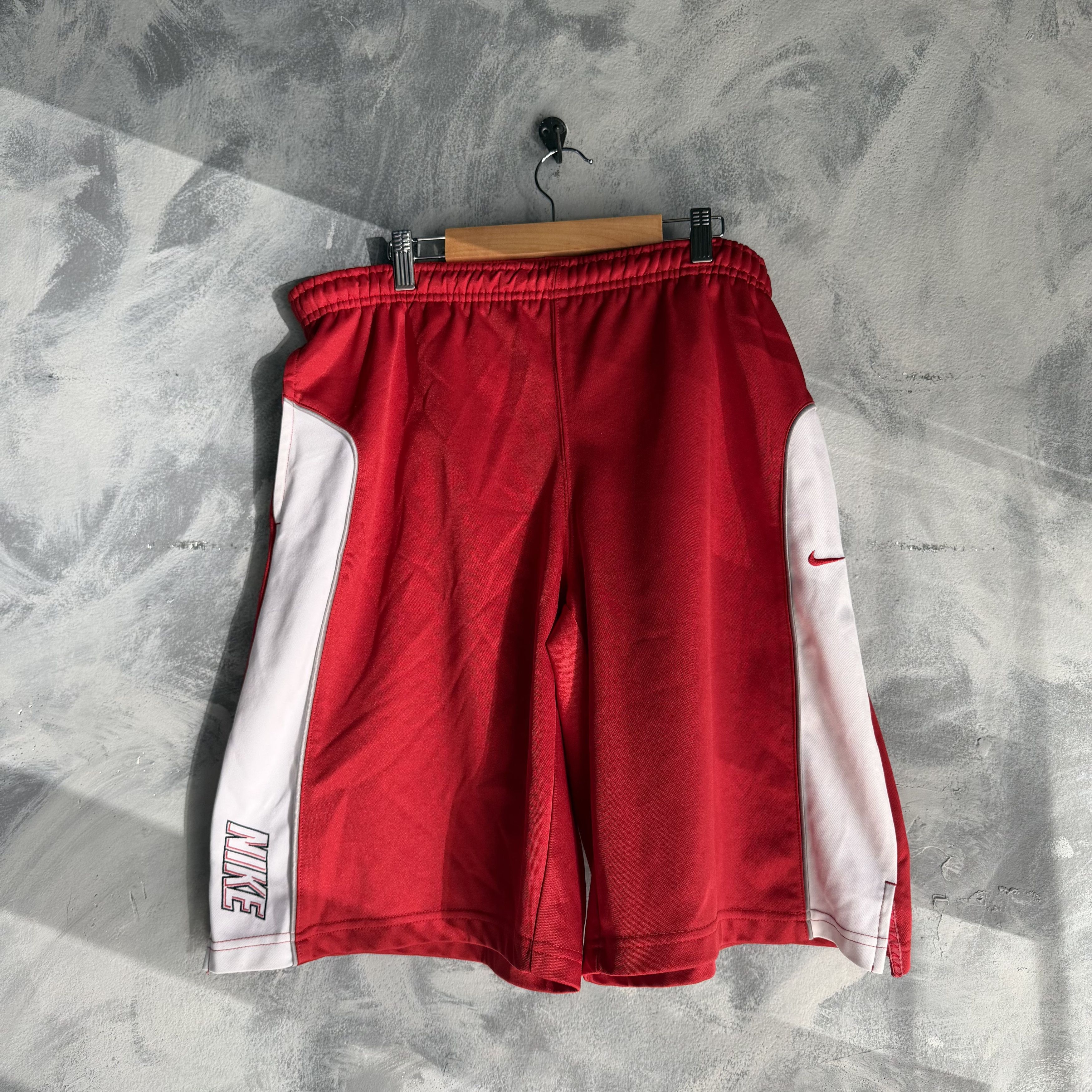 Nike Vintage Nike Shiny Dazzle Basketball Shorts Mens Large Size US 34 / EU 50 - 1 Thumbnail