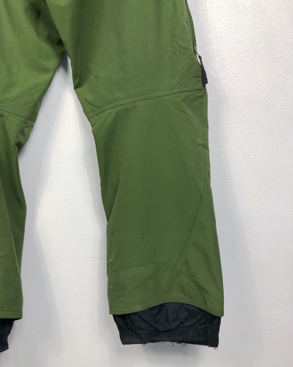 Burton Rare Burton Snowboards Ski Pants Size US 34 / EU 50 - 12 Thumbnail