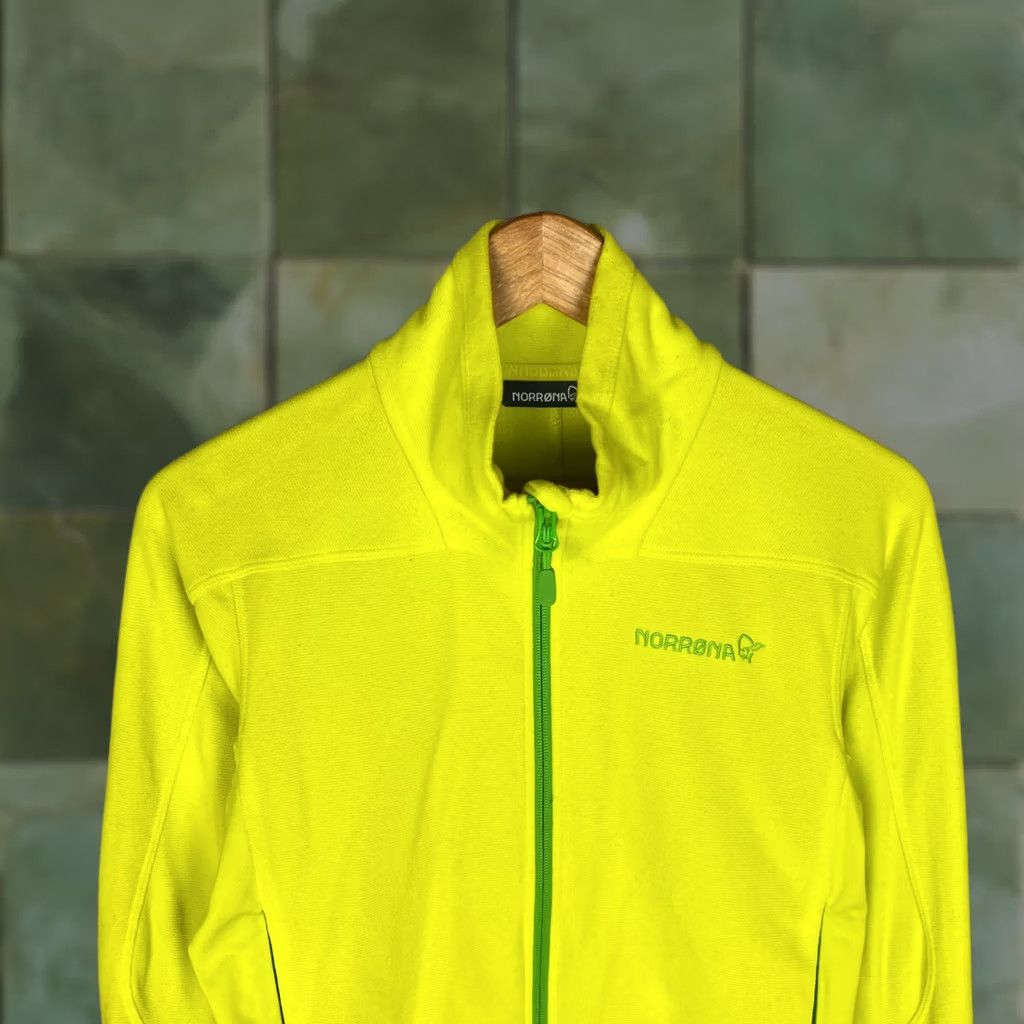 Vintage Norrona FALKETIND Warm1 Jacket Men S Yellow Polyester Jacket Size US S / EU 44-46 / 1 - 1 Thumbnail
