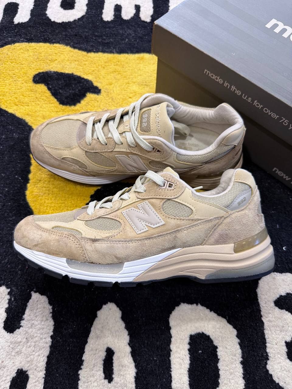 New Balance New Balance 992 Tan (2020) Size US 10 / EU 43 - 1 Thumbnail