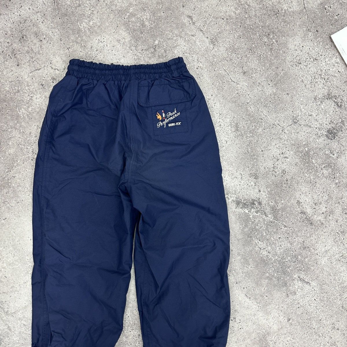 Goretex Vintage 90s Peak Performance Gore-Tex embroidered logo pants Size US 32 / EU 48 - 2 Thumbnail