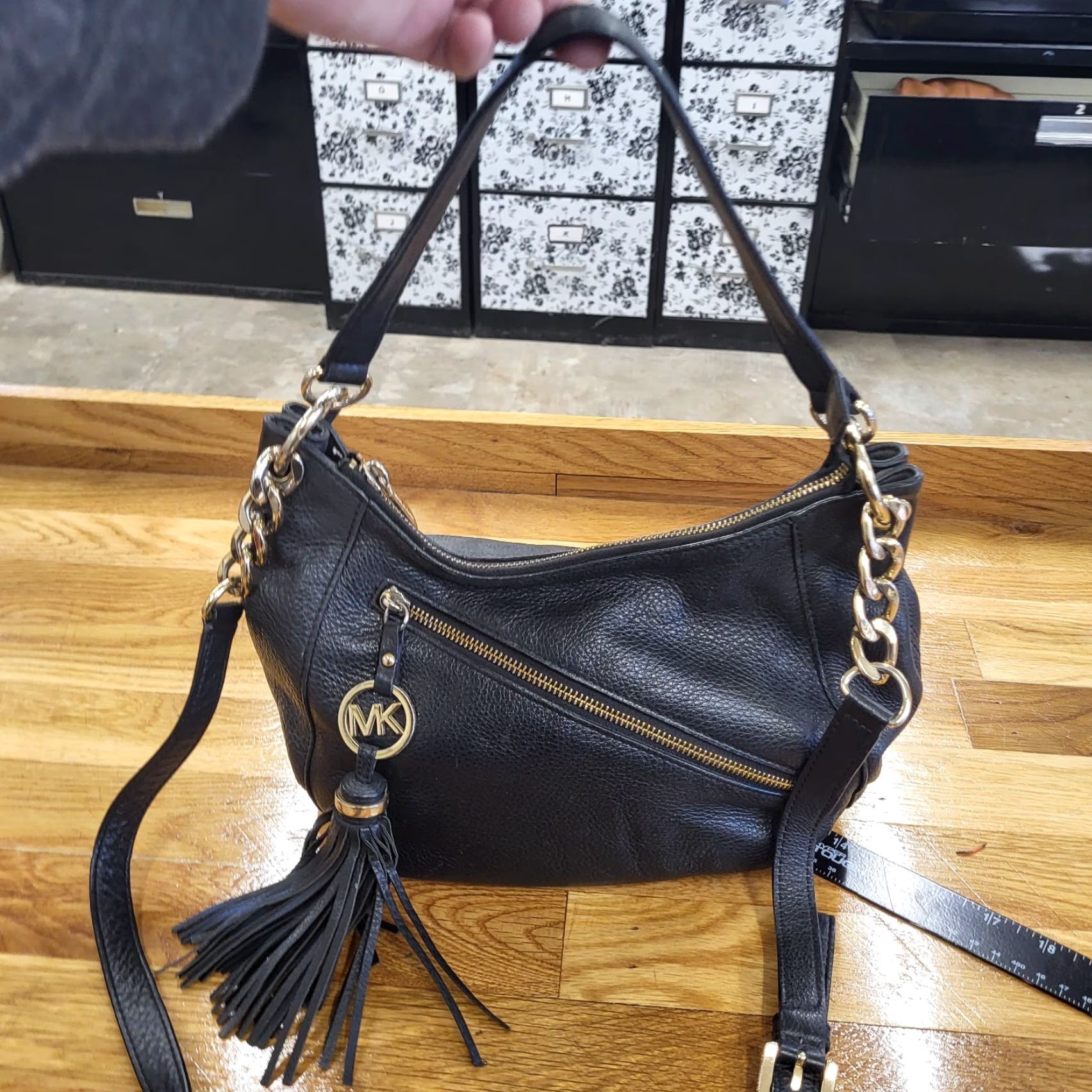 Vintage Michael Kors Pebbled Leather Purse Black Hobo Handbag Crossbody Strap Leather MK Bag Size ONE SIZE - 5 Thumbnail