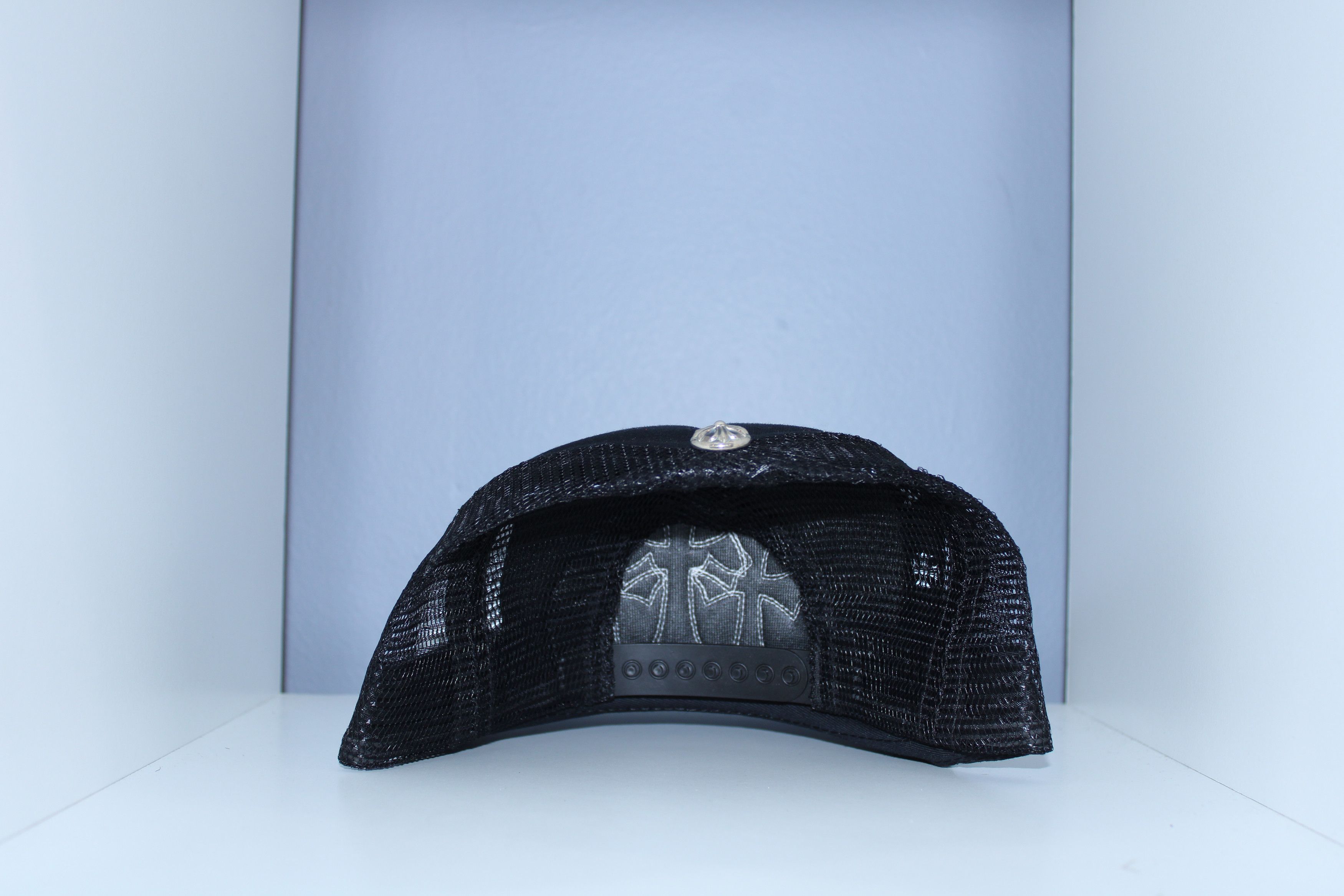 Chrome Hearts Chrome Hearts Black/White cemetery Cross Trucker Hat Size ONE SIZE - 2 Thumbnail