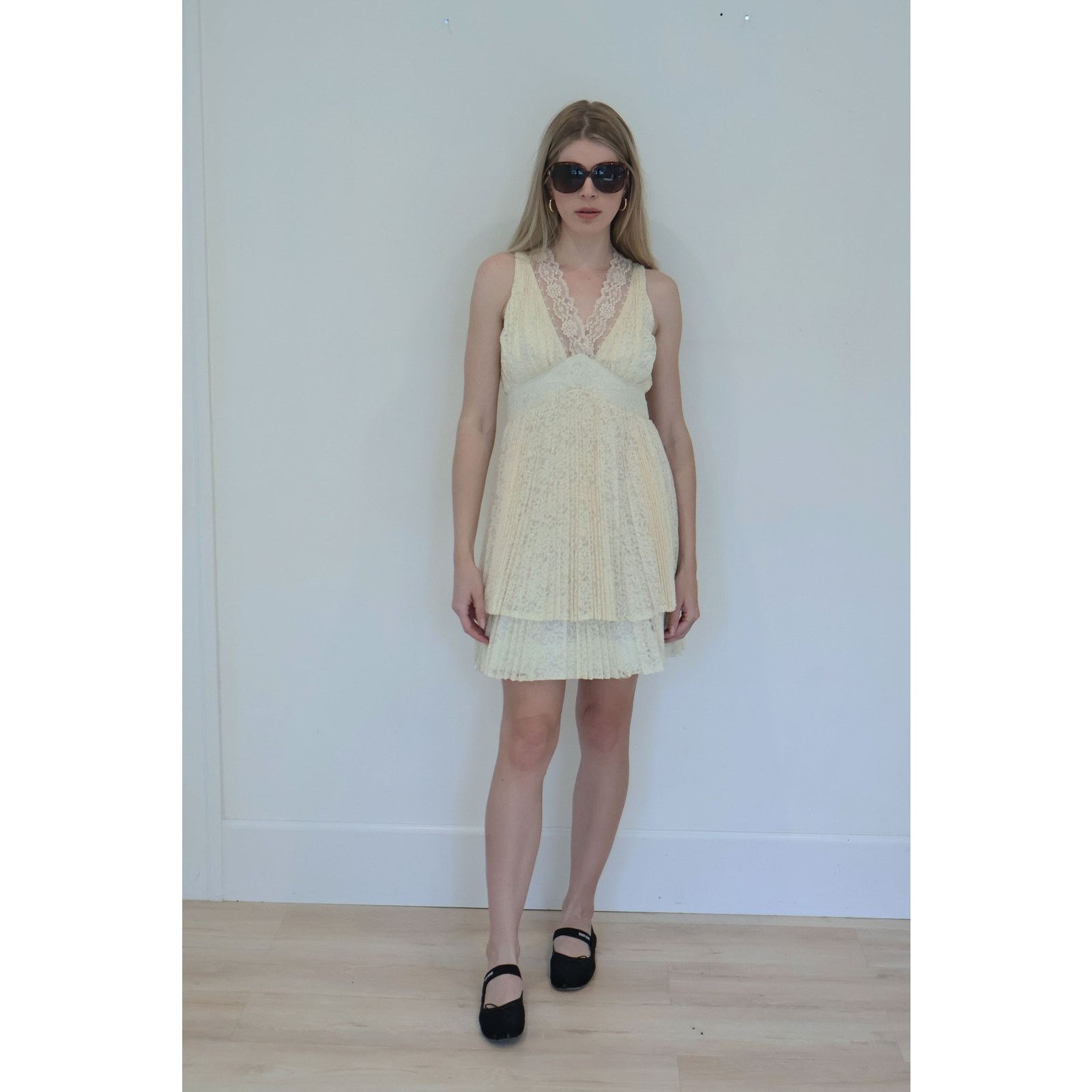 Vintage Vintage 1960s Cream Accordian Pleated Tiered Lace Mini Size S / US 4 / IT 40 - 2 Thumbnail