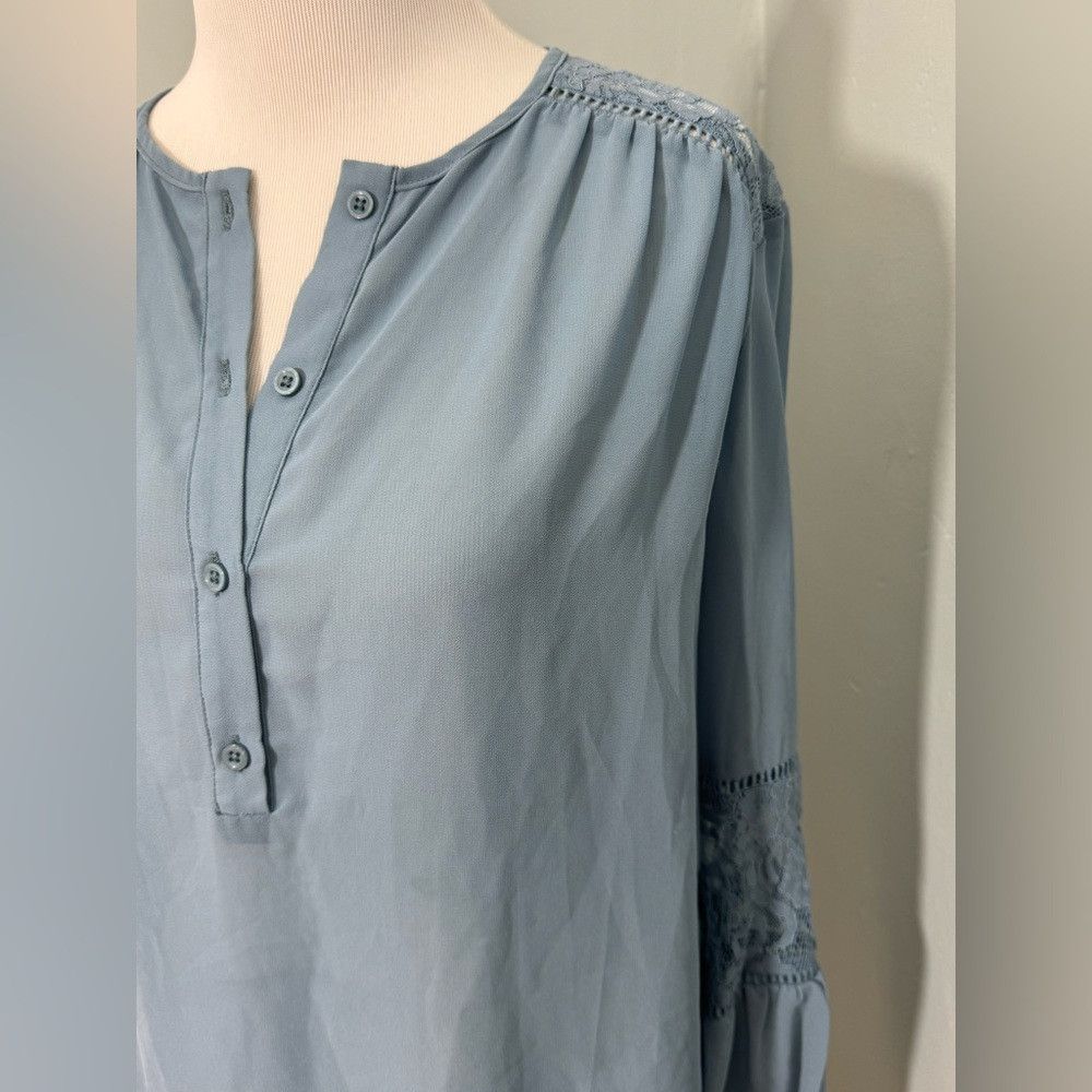 Other Aakaa Sky Blue Sheer Balloon Sleeve Lace Shoulder Henley Bl Size XS / US 0-2 / IT 36-38 - 2 Thumbnail
