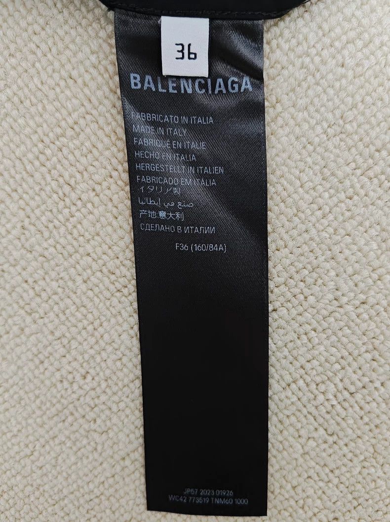 Balenciaga Balenciaga size 36 24ss rhinestone hot drill logo button sh Size US S / EU 44-46 / 1 - 5 Thumbnail