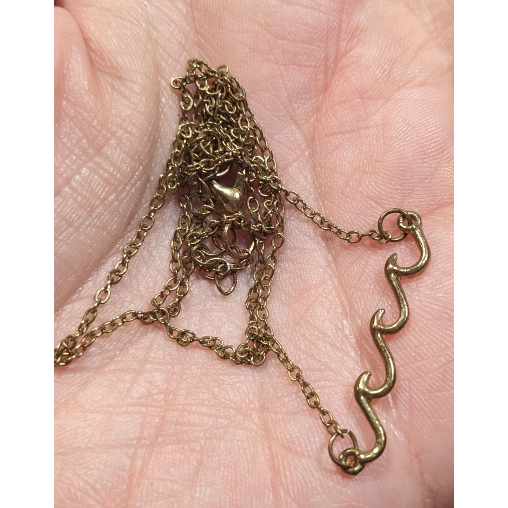 Other Minimalist Beachy Gold Tone Wave Pendant Necklace Size ONE SIZE - 5 Thumbnail