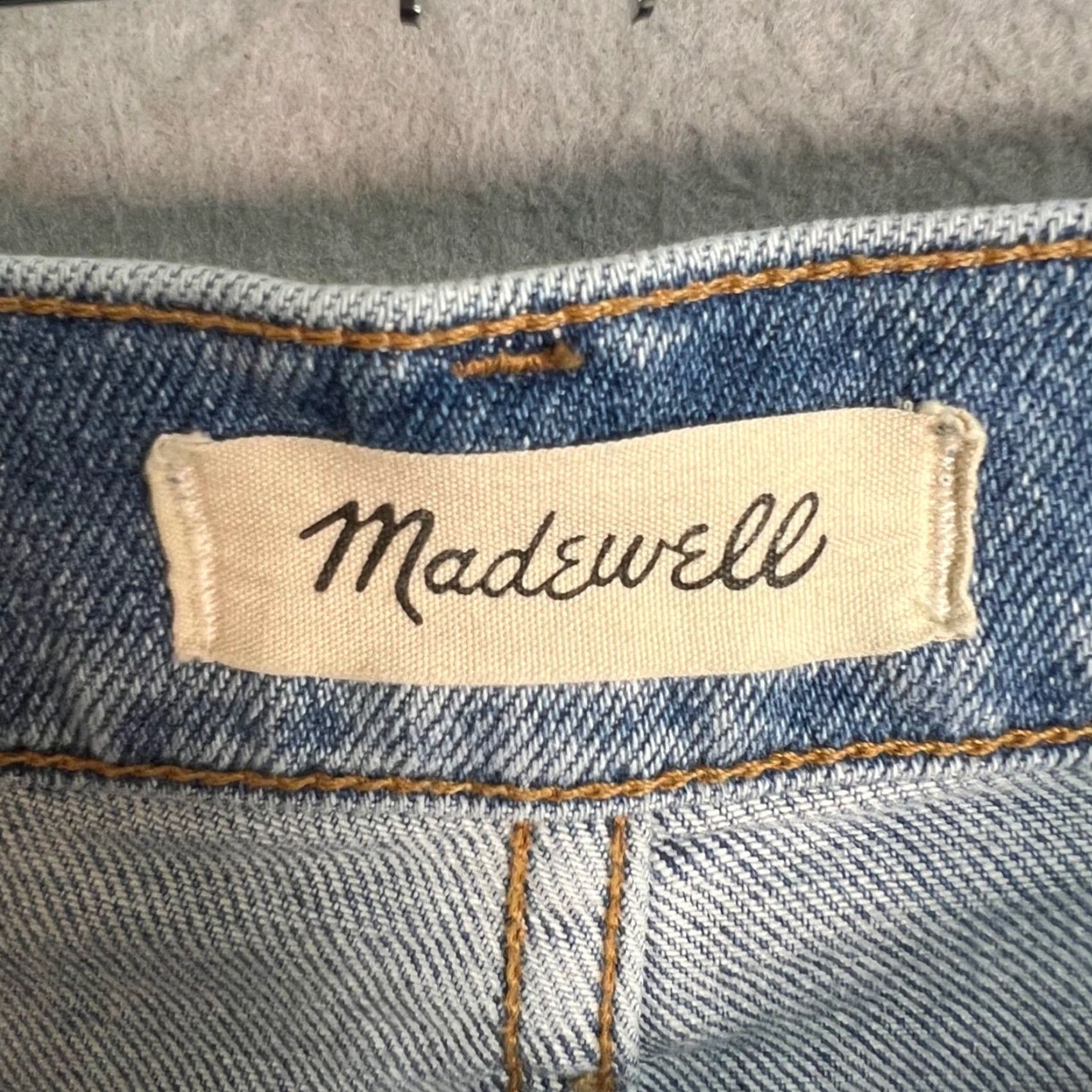 Madewell Madewell Jeans Woman 25T Mom Light Wash High Rise Distressed Denim 5-Pocket Distressed Jeans 31in Inseam Tall Color Blue Size 42" / US 20 - 3 Thumbnail