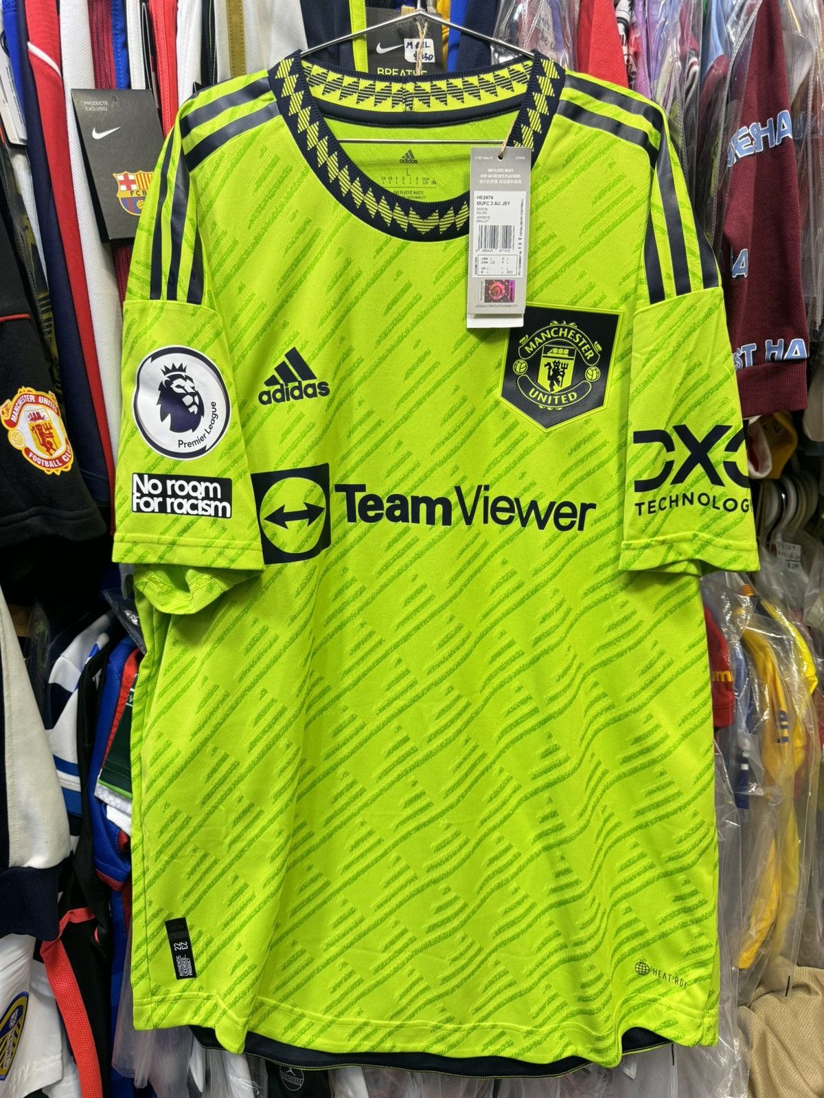 Manchester United 22/23 player issue away shirt #18 Casemiro