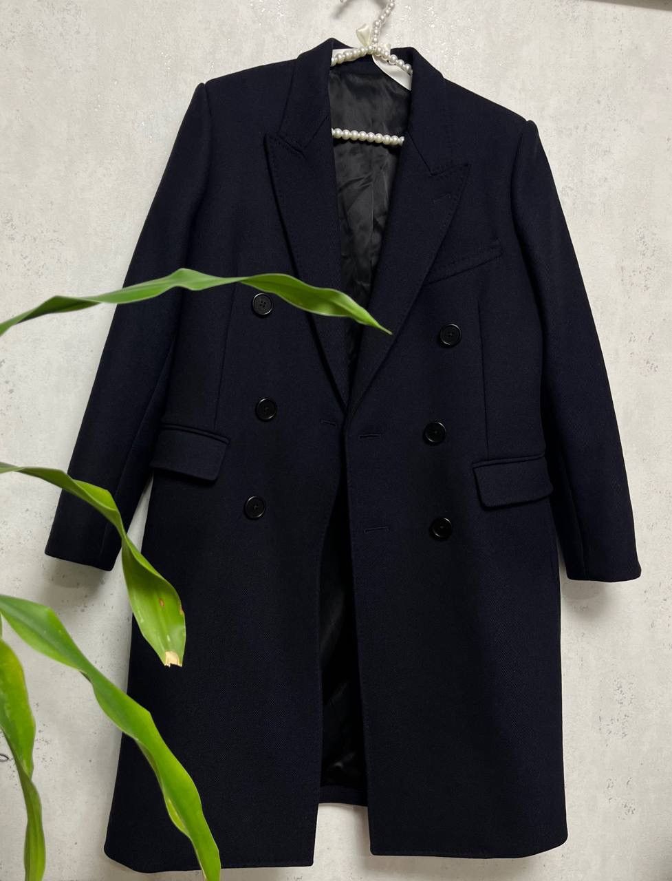 Celine CELINE Slim-Fit Double-Breasted Wool Coat Size M / US 6-8 / IT 42-44 - 1 Thumbnail