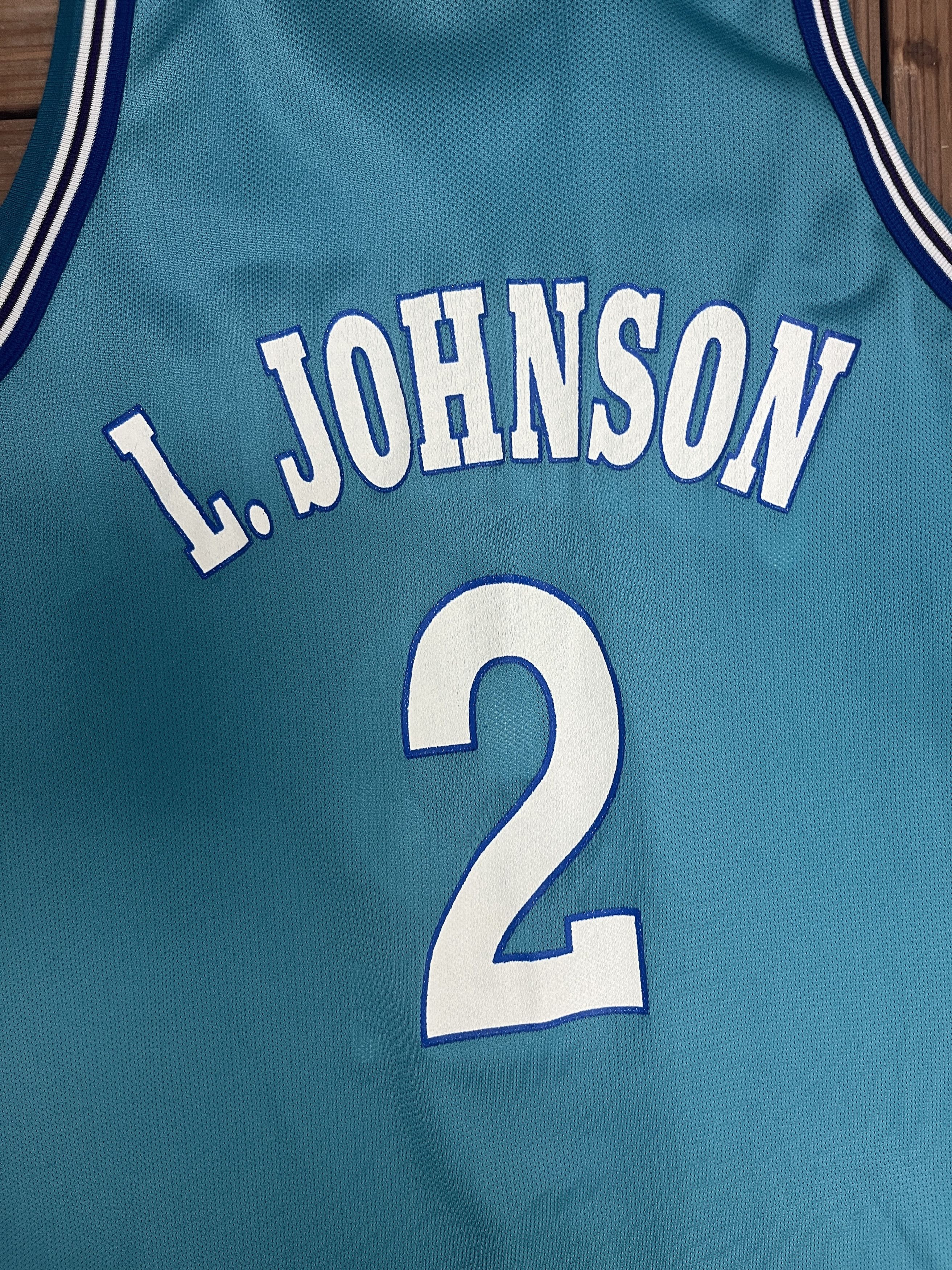 Champion × Vintage Charlotte Hornets Larry Johnson Vintage Champion Jersey Size US L / EU 52-54 / 3 - 5 Thumbnail