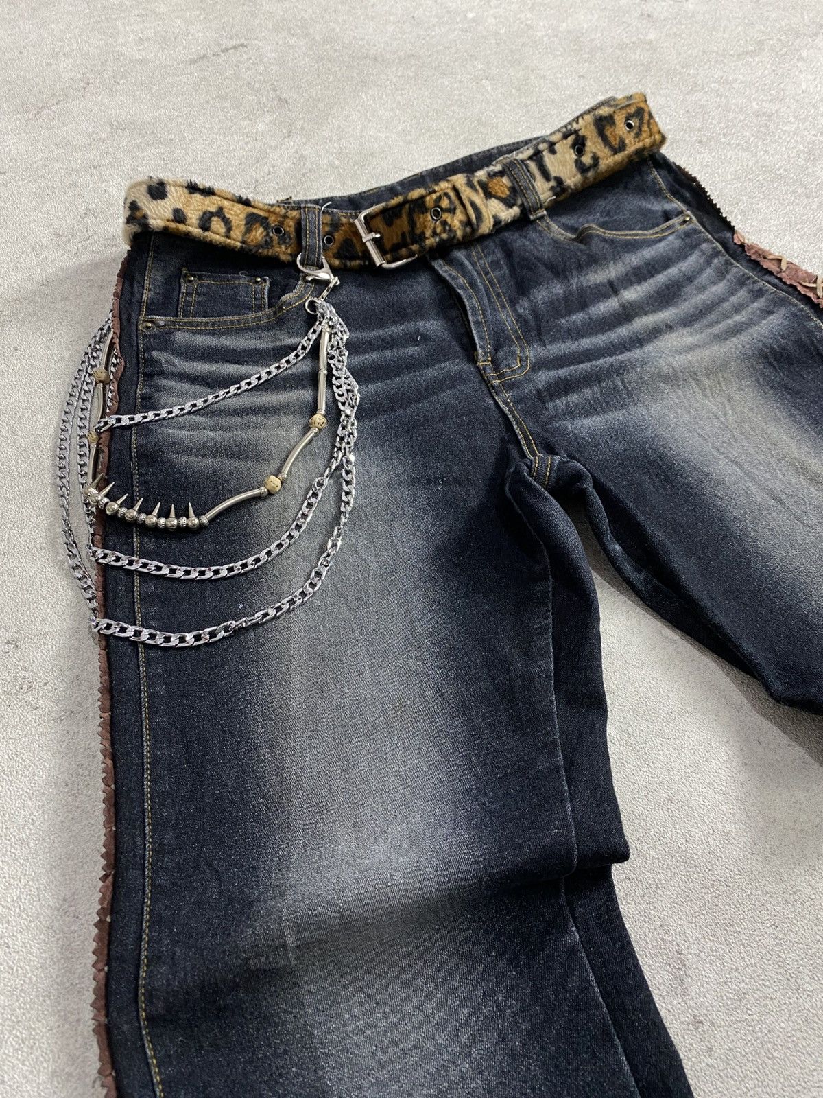 Japanese Brand 2000s Jeanmani middle wash flare jean Size US 29 - 3 Thumbnail
