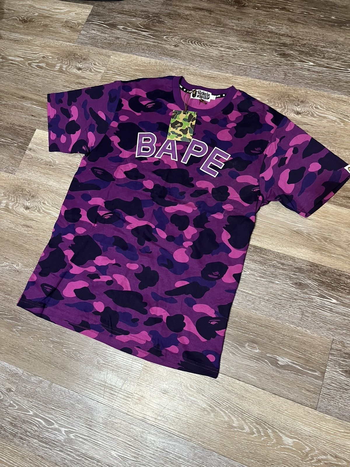 Bape Purple Camo Tee Bape Spellout Logo New With Tags Size US L / EU 52-54 / 3 - 1 Thumbnail