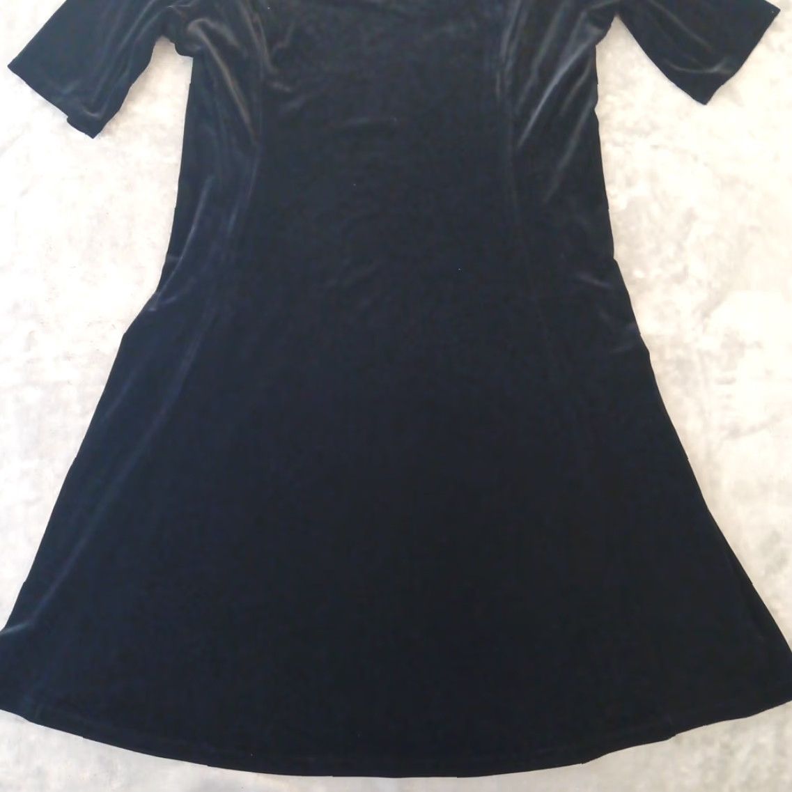 Lands' End Lands' End Black Velvet A-Line Dress Midi Short Sleeve Round Neck Pullover Regular L Women Size L / US 10 / IT 46 - 5 Thumbnail