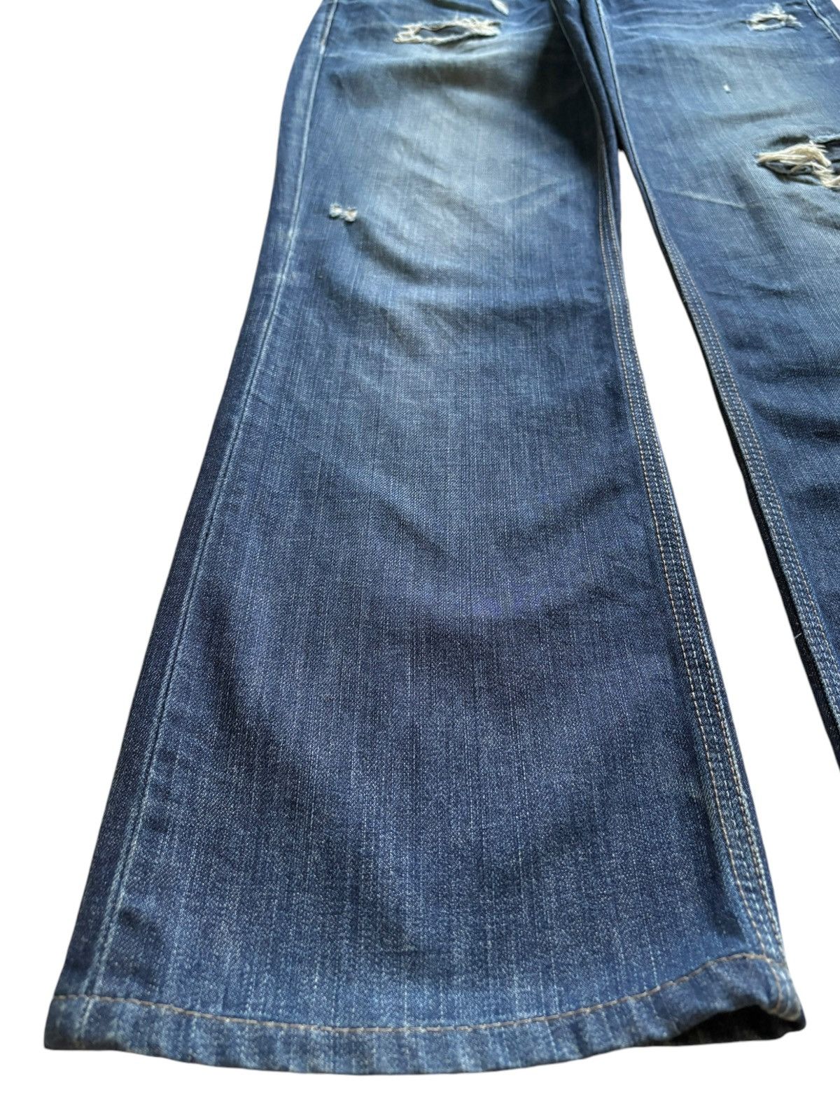 Japanese Brand Vintage Japanese Brand Blue Wash Distressed Bootcut Jeans Size US 32 / EU 48 - 6 Thumbnail