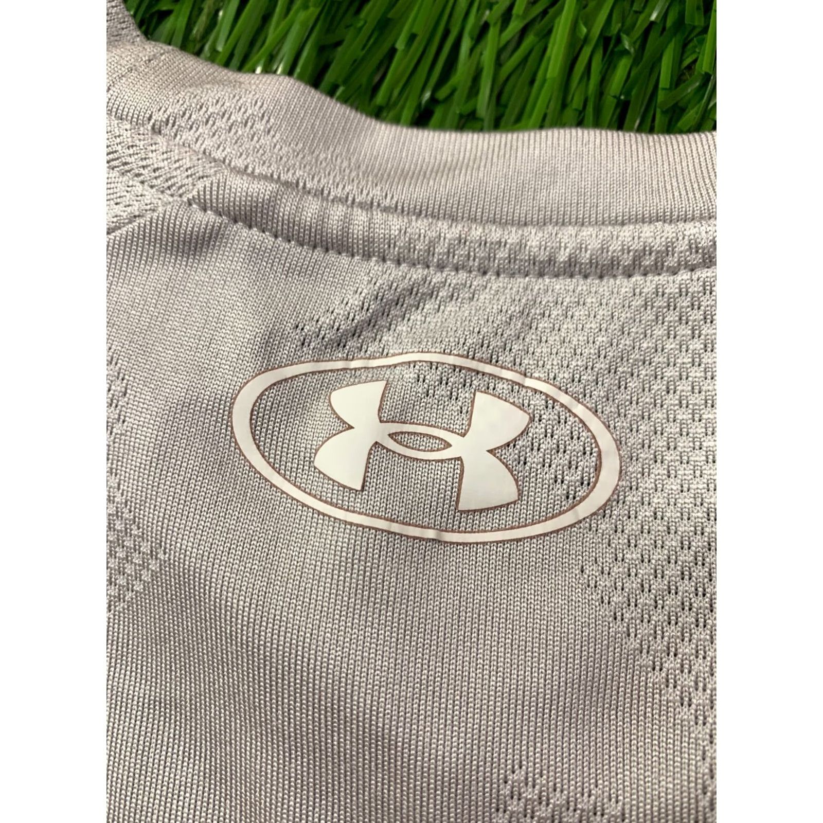 Under Armour Under Armour Shirt Men's T-Shirt Jersey Gray 2022 100% Polyester Short Sleeve Classic Size M Casual Size US M / EU 48-50 / 2 - 8 Thumbnail