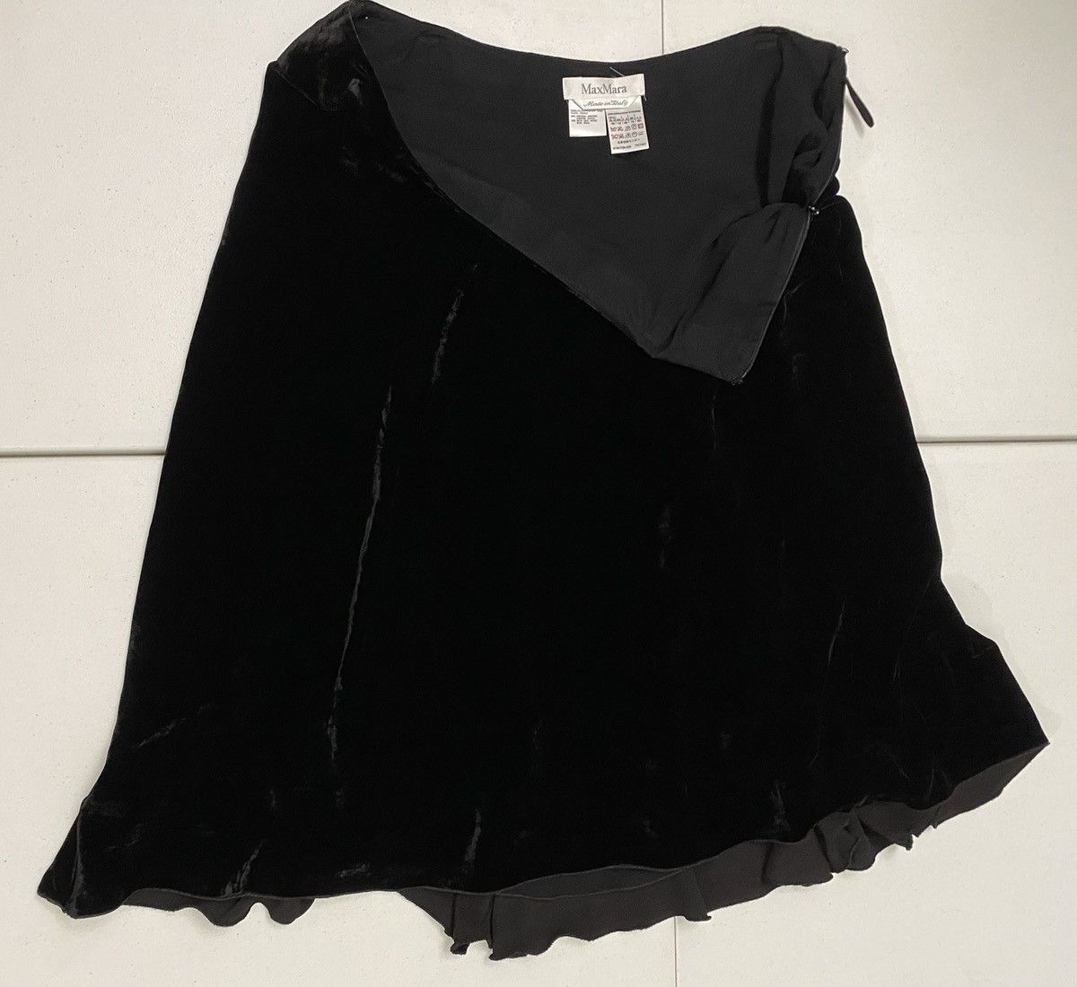 Max Mara Max Mara Black Velvet Silk Blend A-Line Skirt 16 US VGC Size 38" / US 16 / IT 52 - 3 Thumbnail