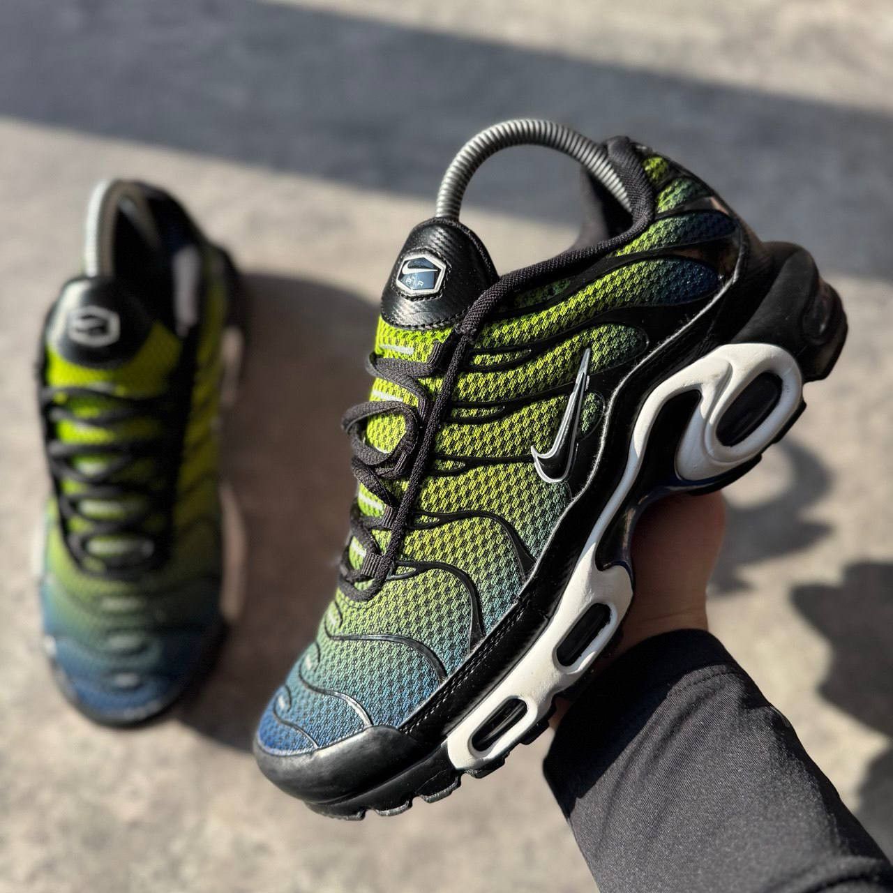 Nike Nike Air Max Plus TN – Like New Size US 7 / EU 40 - 1 Thumbnail