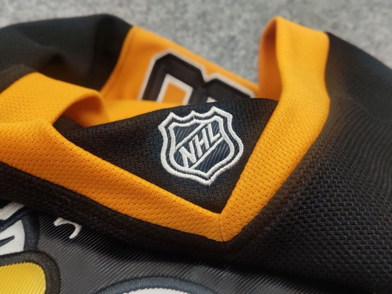 Reebok Vintage Reebok NHL CCM Penguins Crosby Stitched Hocke Jersey Size US S / EU 44-46 / 1 - 12 Thumbnail